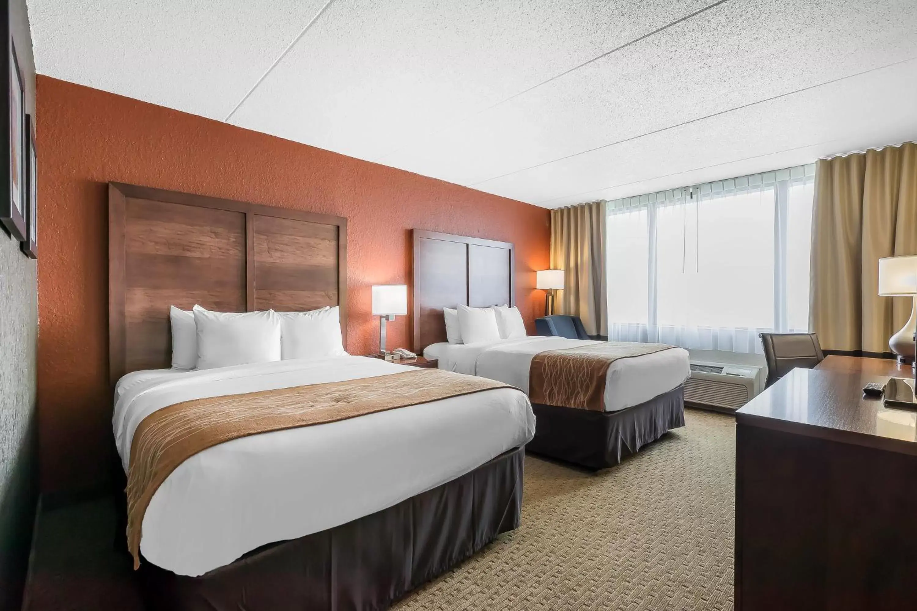 Standard Queen Room with Two Queen Beds in Comfort Inn & Suites Event Center