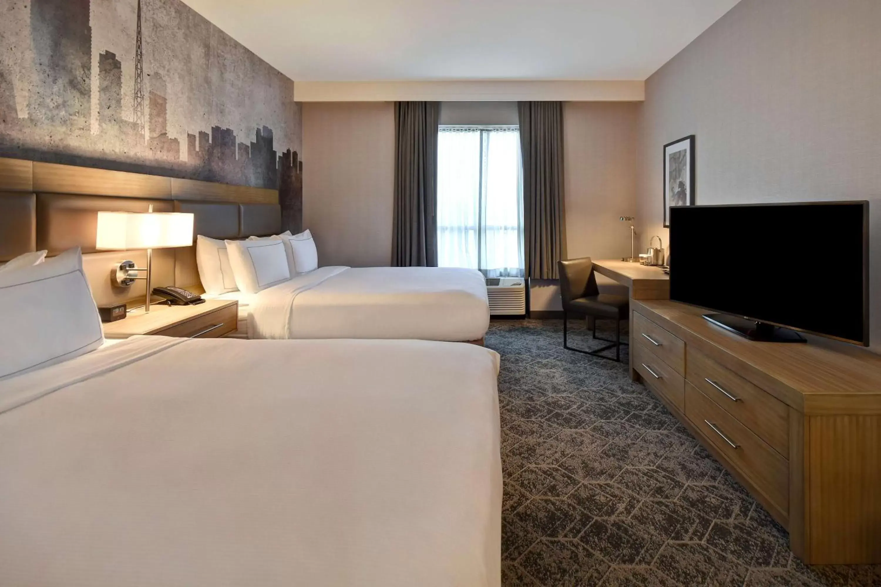 Bed, TV/Entertainment Center in DoubleTree by Hilton St. Louis Airport, MO