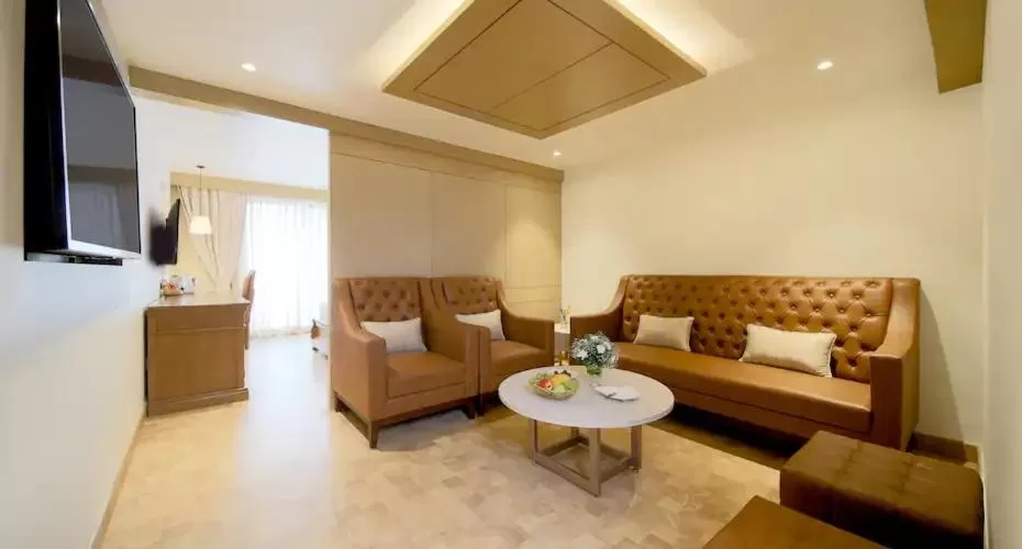 Living room, Seating Area in Jade Suites - Luxury Boutique Hotel