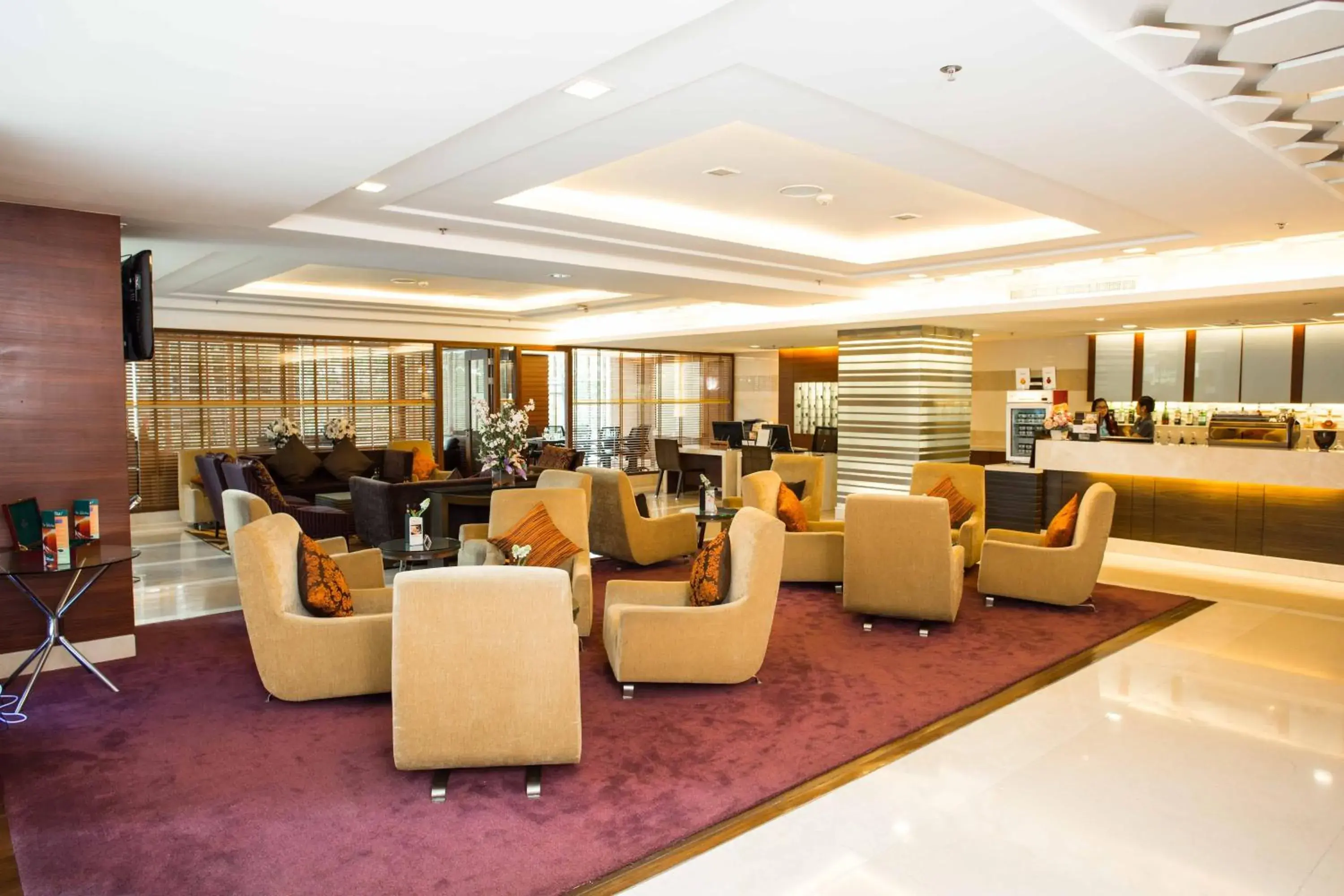 Lobby or reception, Lounge/Bar in The Grand Fourwings Convention hotel (SHA Extra Plus)