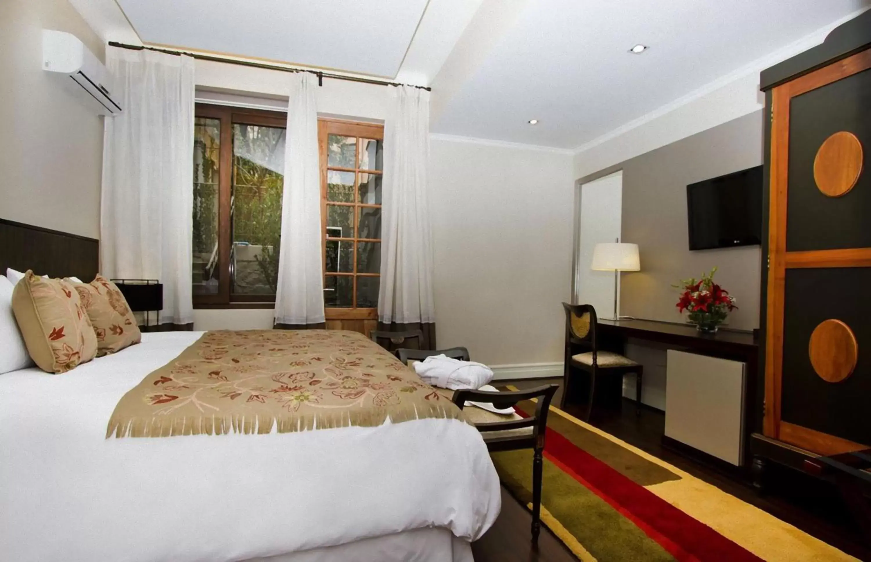 Deluxe Double or Twin Room in Casa Bueras Boutique Hotel