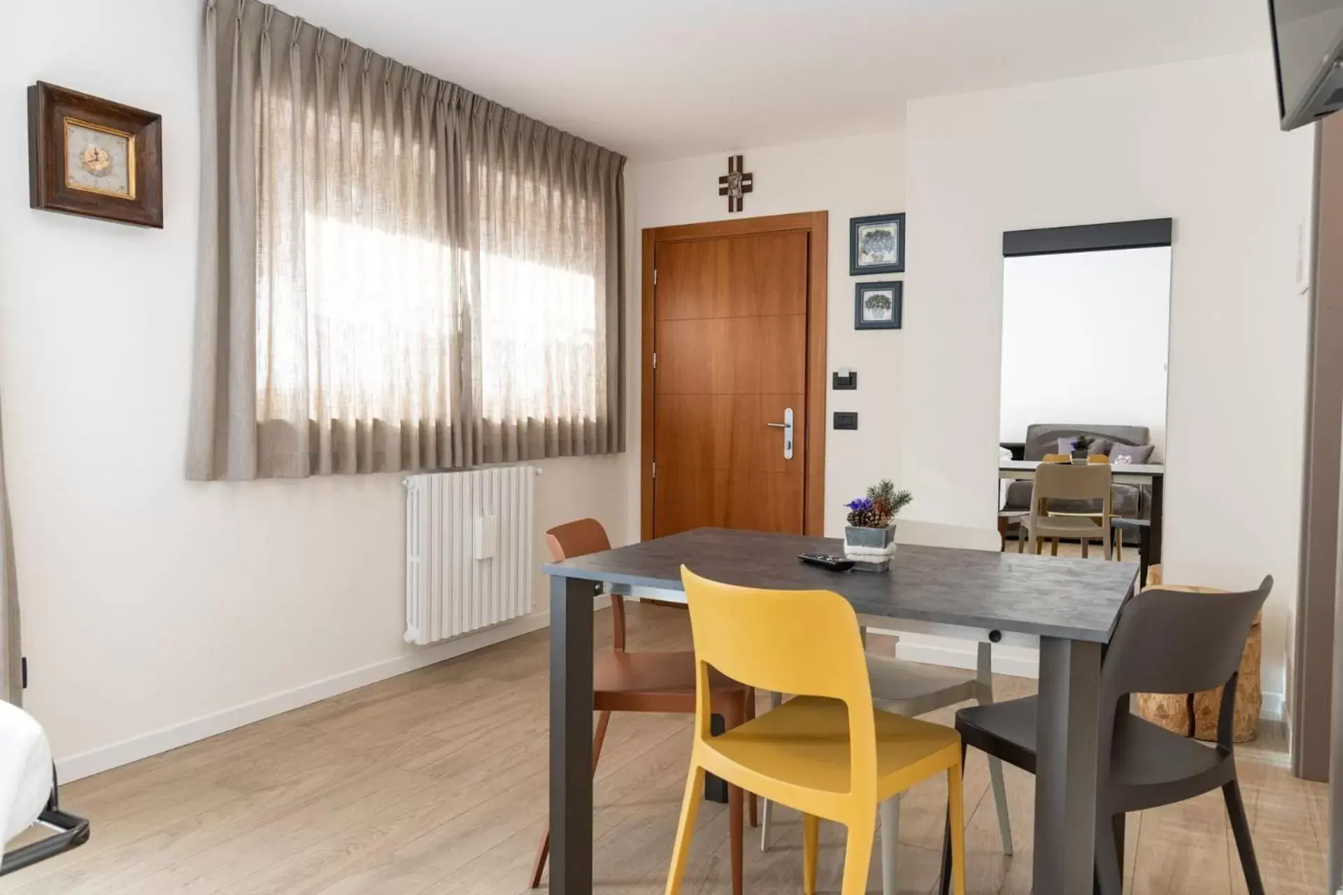 Dining Area in Olimpia Hotel