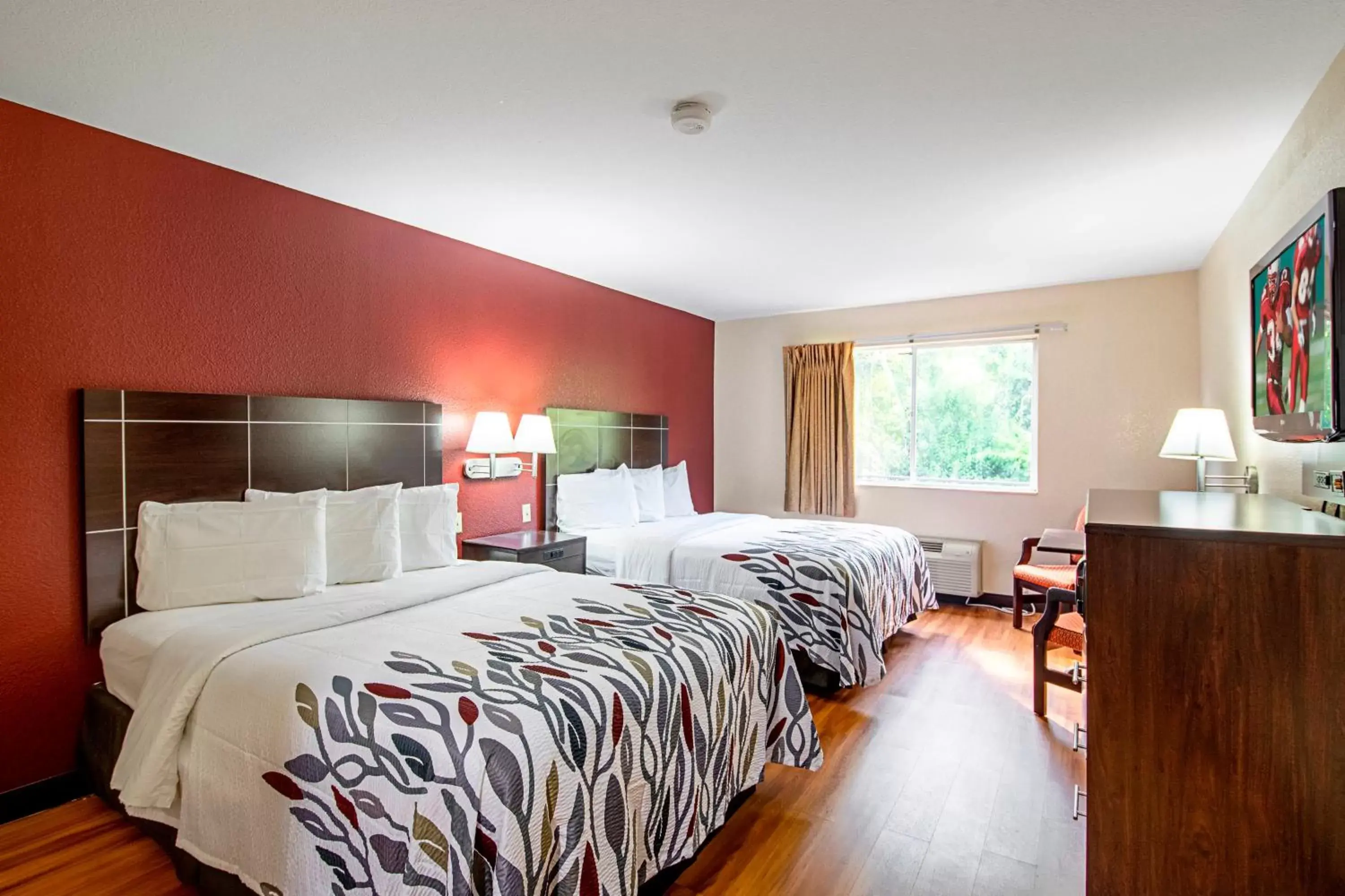 Photo of the whole room, Bed in Red Roof Inn San Marcos Photo of the whole room, Bed in Red Roof Inn San Marcos