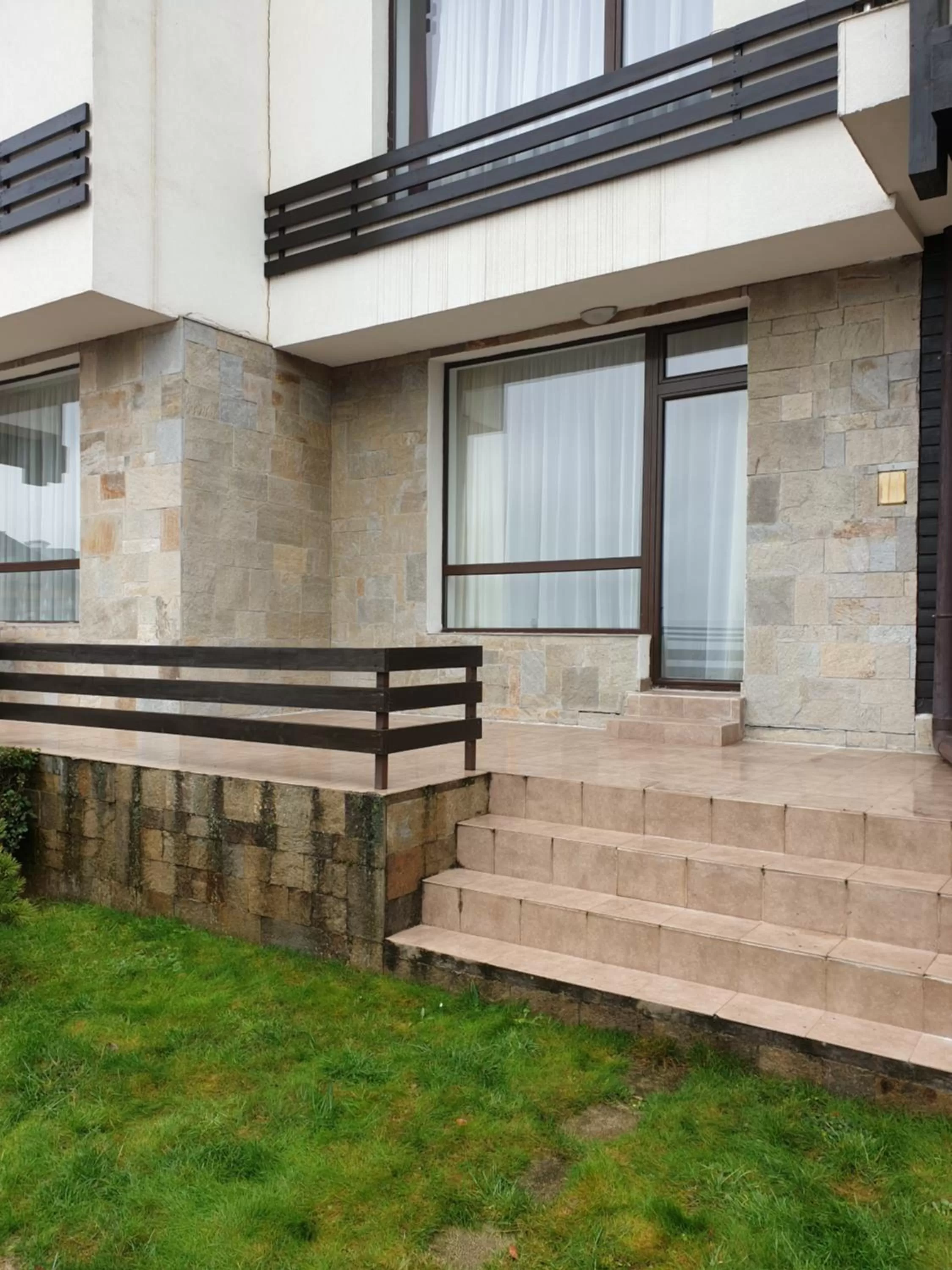 Property building in Private Studio in Aspen Golf and Ski Resort