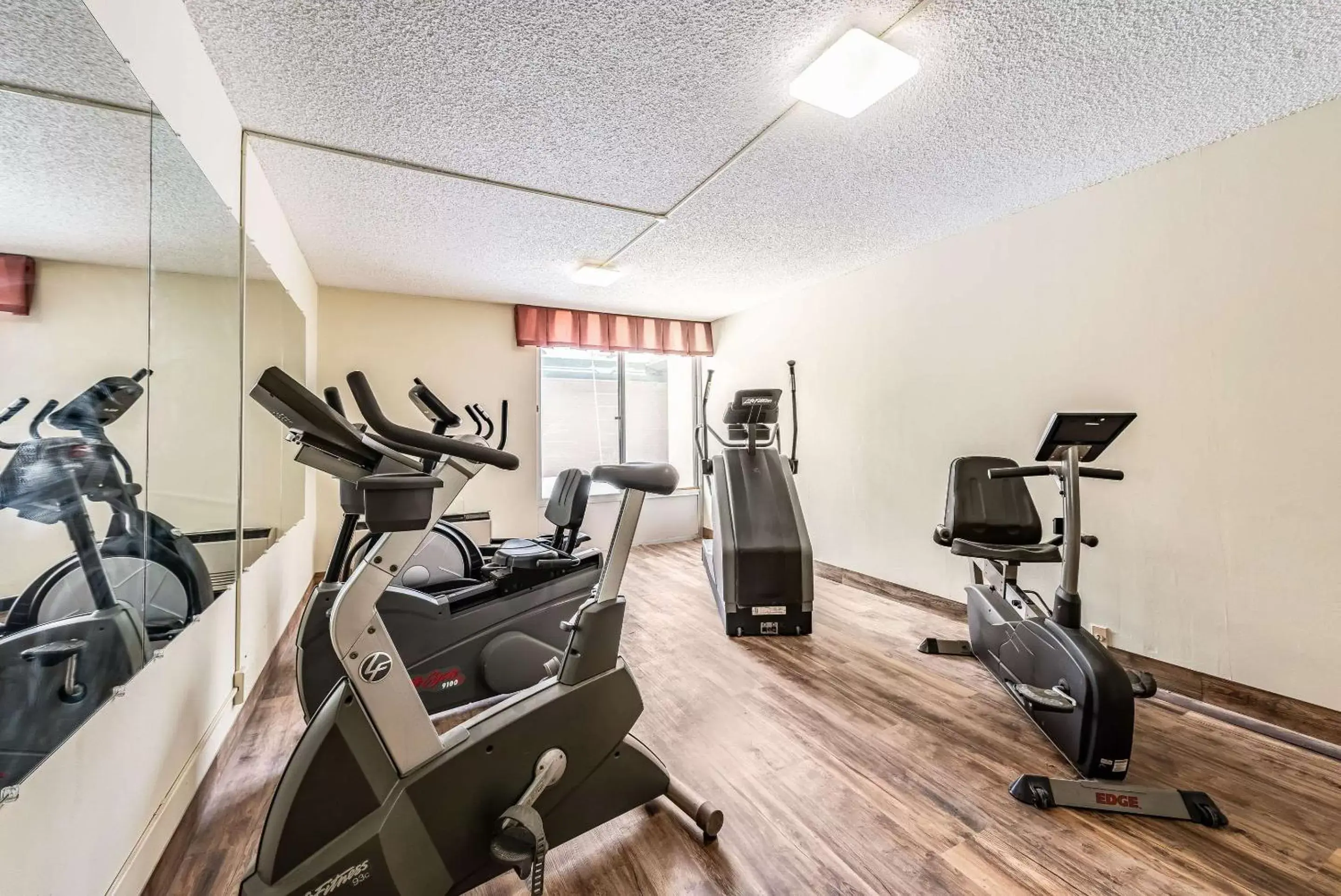 Fitness centre/facilities, Fitness Center/Facilities in Quality Inn & Suites