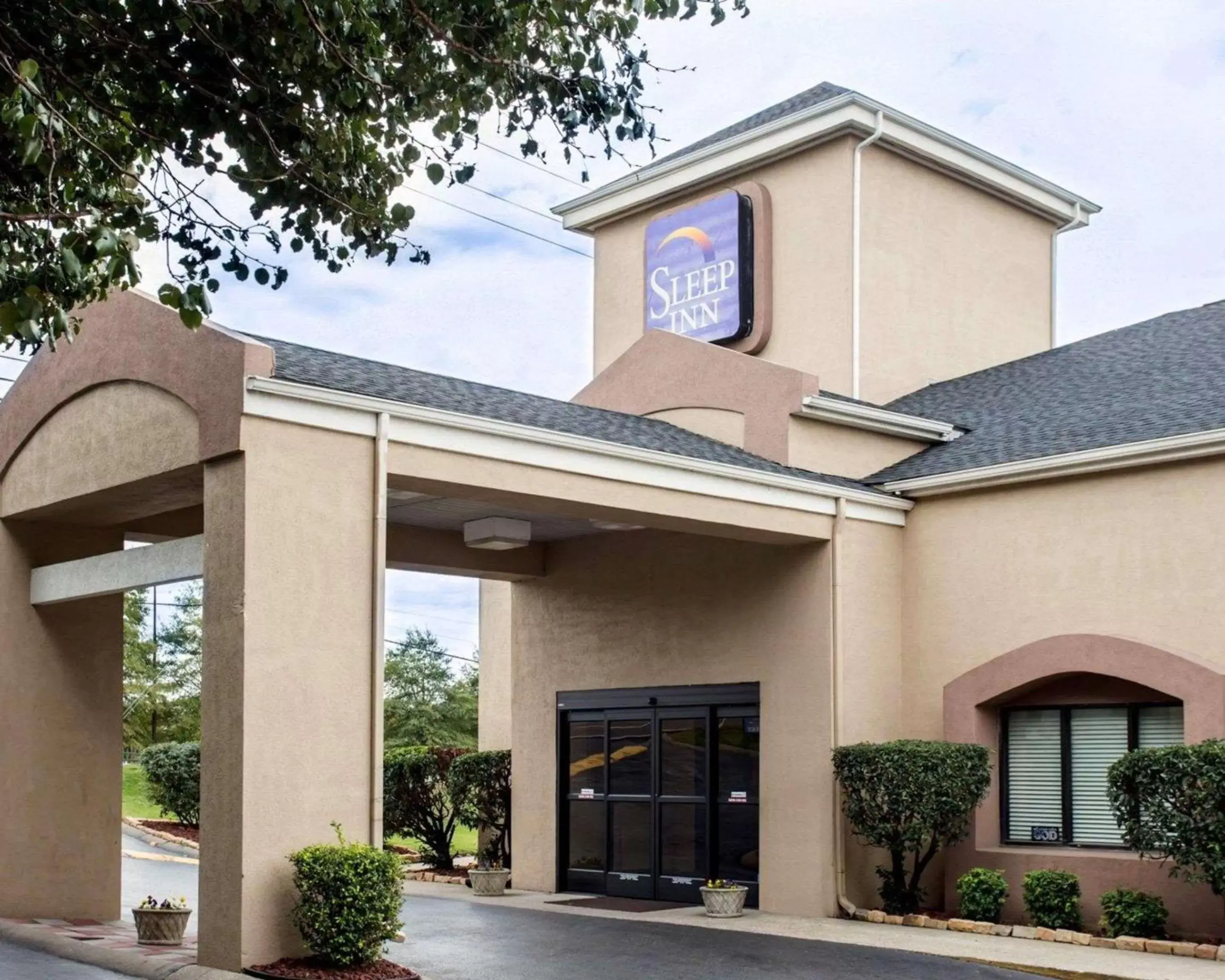 Property Building in Sleep Inn Nashville Downtown Opryland Area