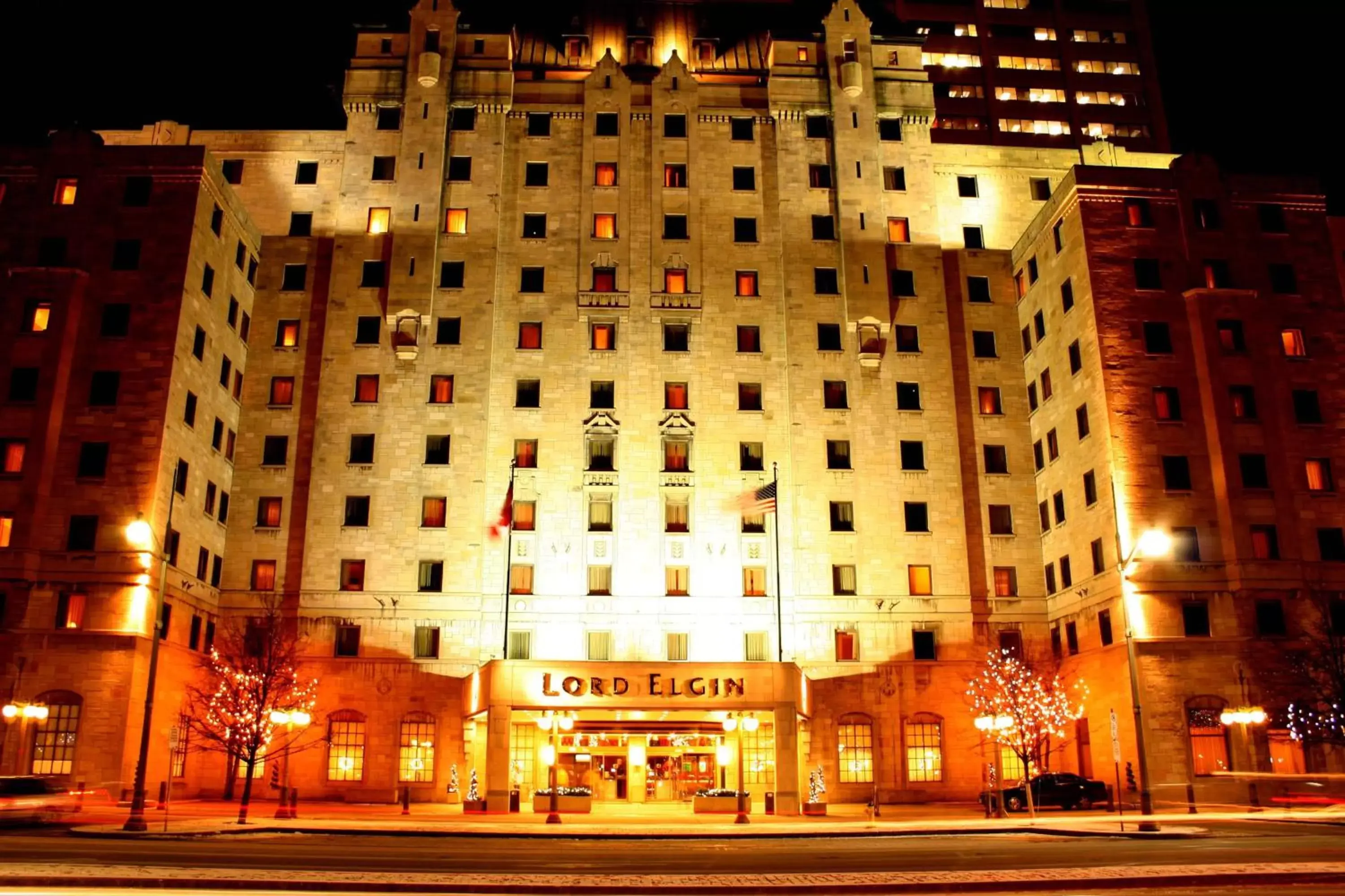 Facade/entrance, Property Building in Lord Elgin Hotel