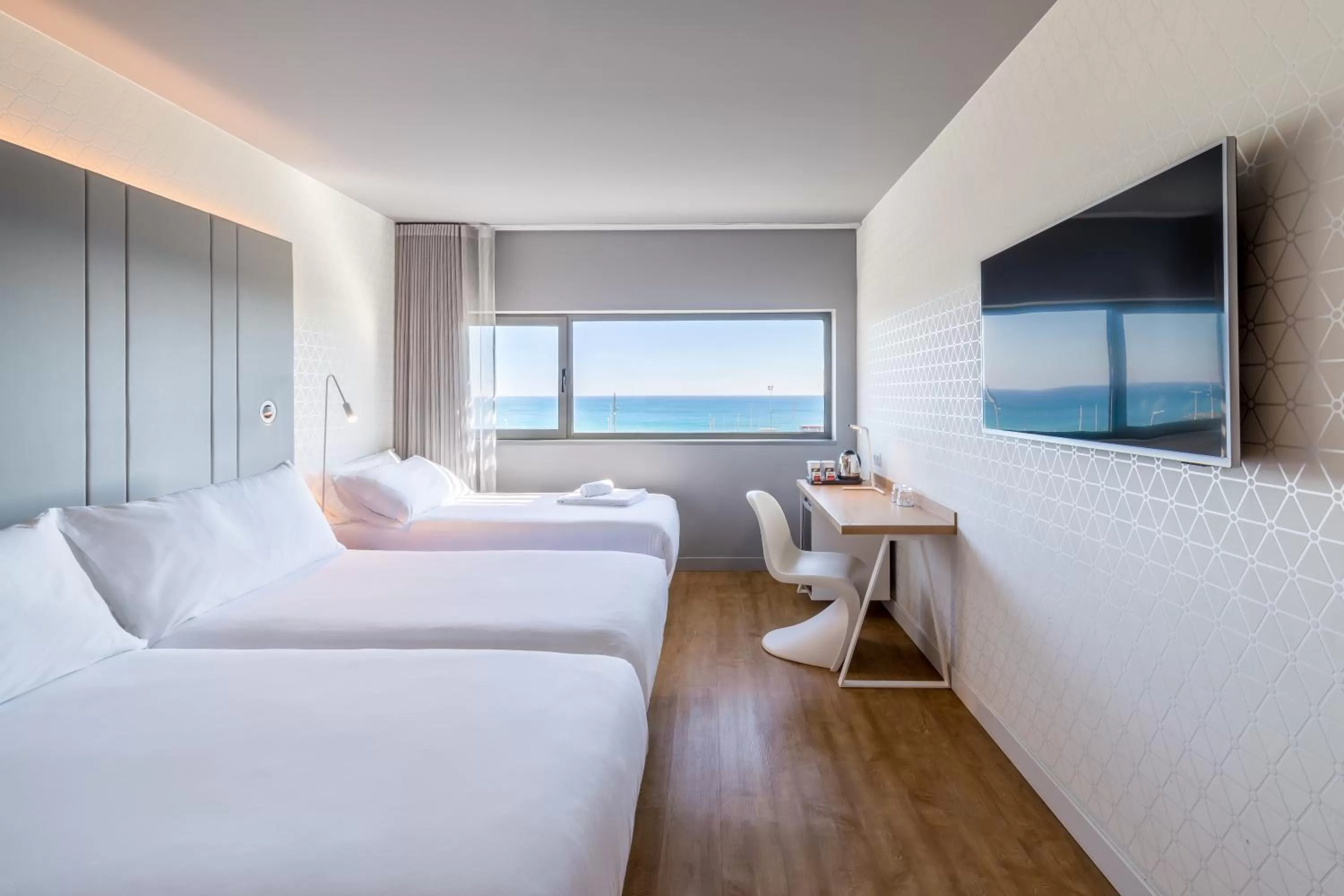 Bed in Occidental Atenea Mar - Adults Only