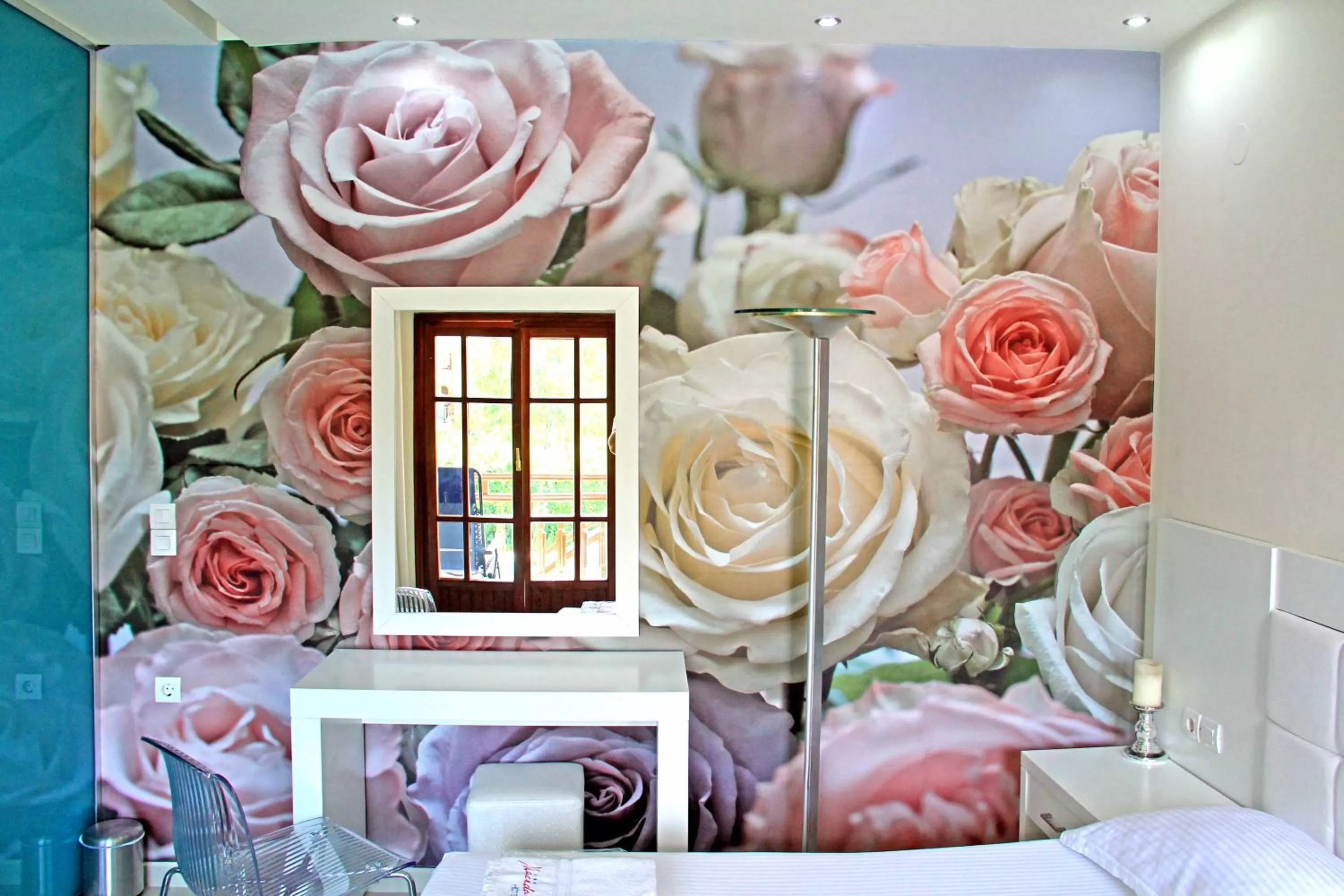 Photo of the whole room, Bed in Macedon