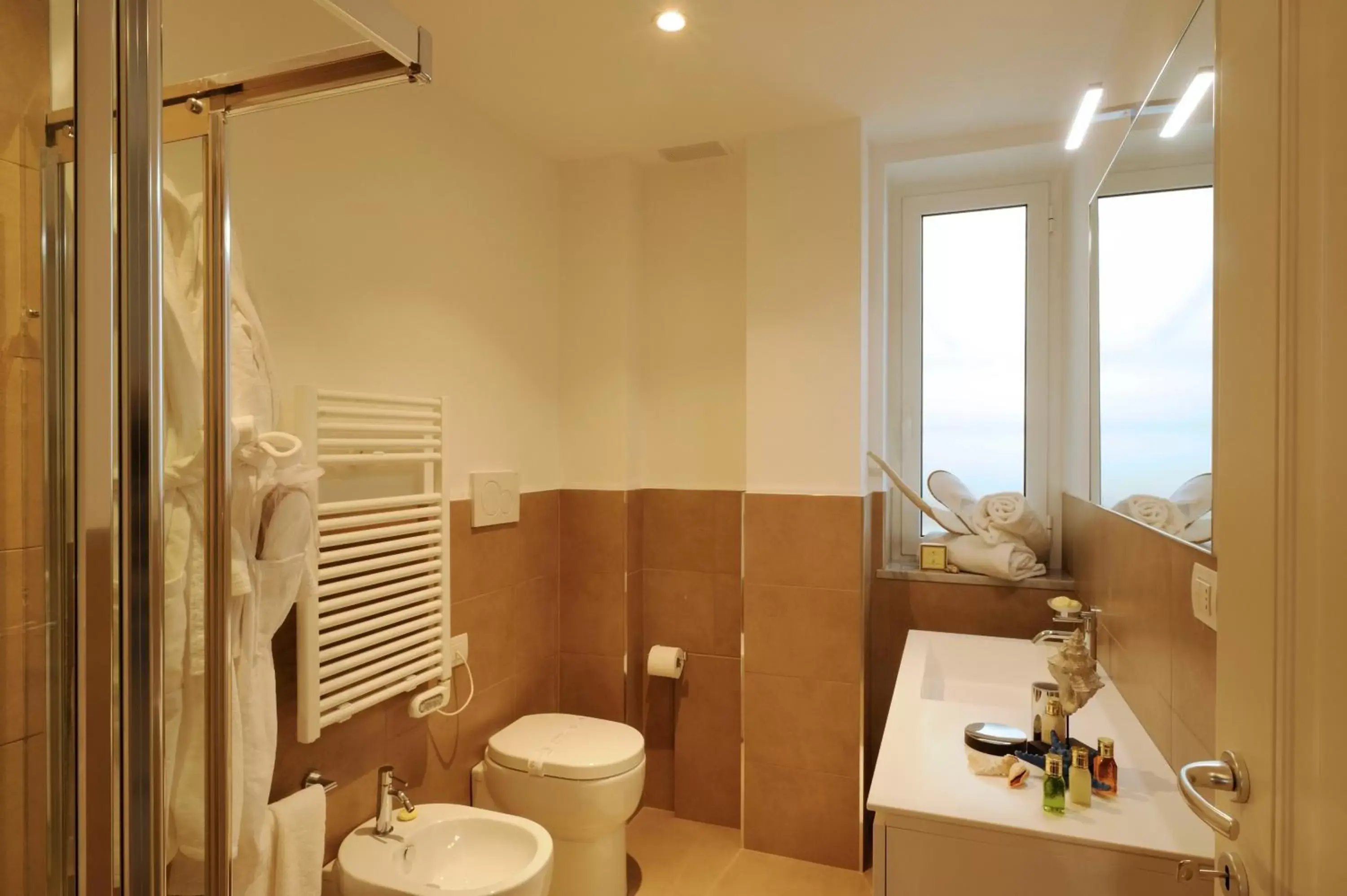 Day, Bathroom in Residence San Marco Suites&Apartments Alassio