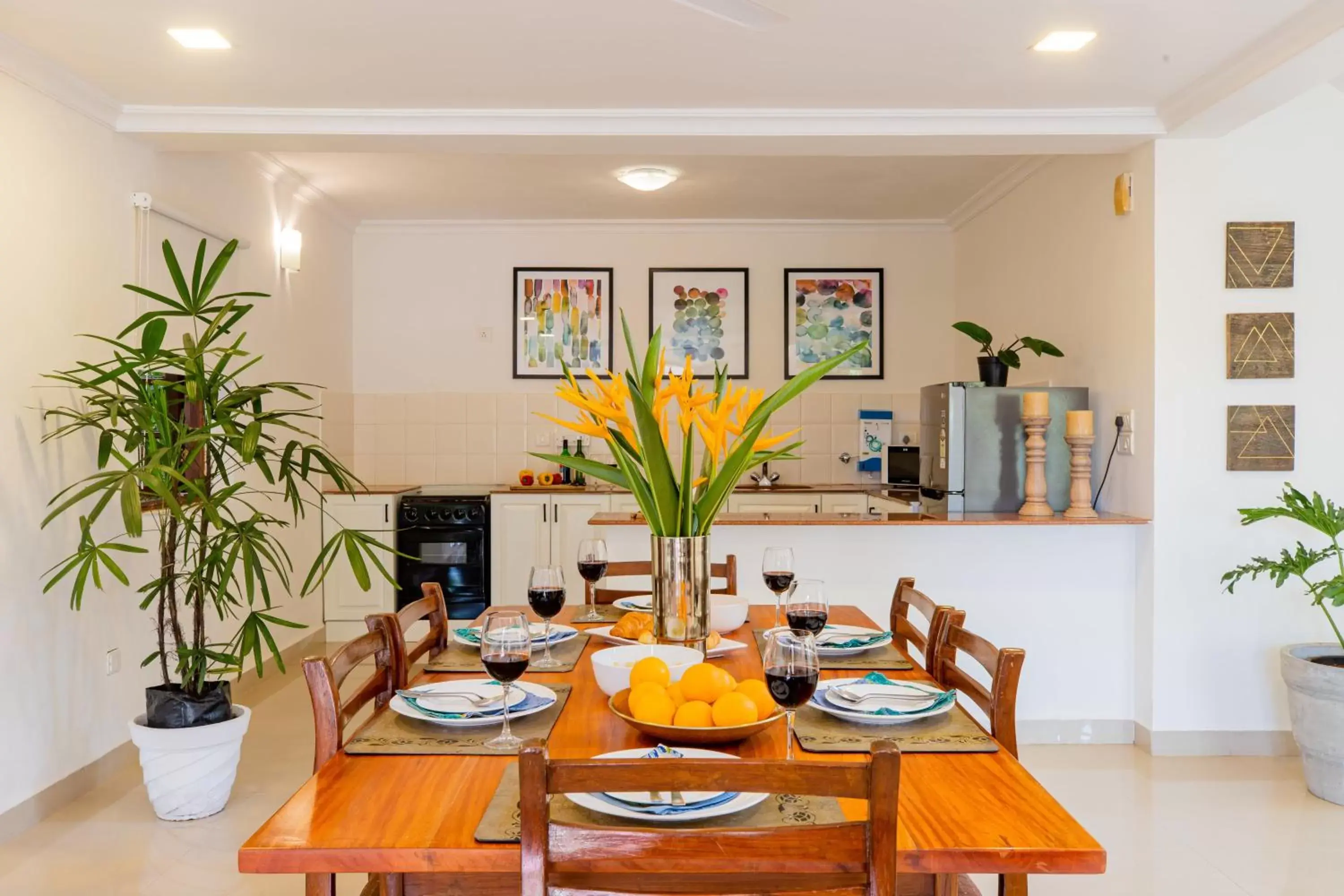 Kitchen or kitchenette, Dining Area in Aguada Anchorage - The Villa Resort