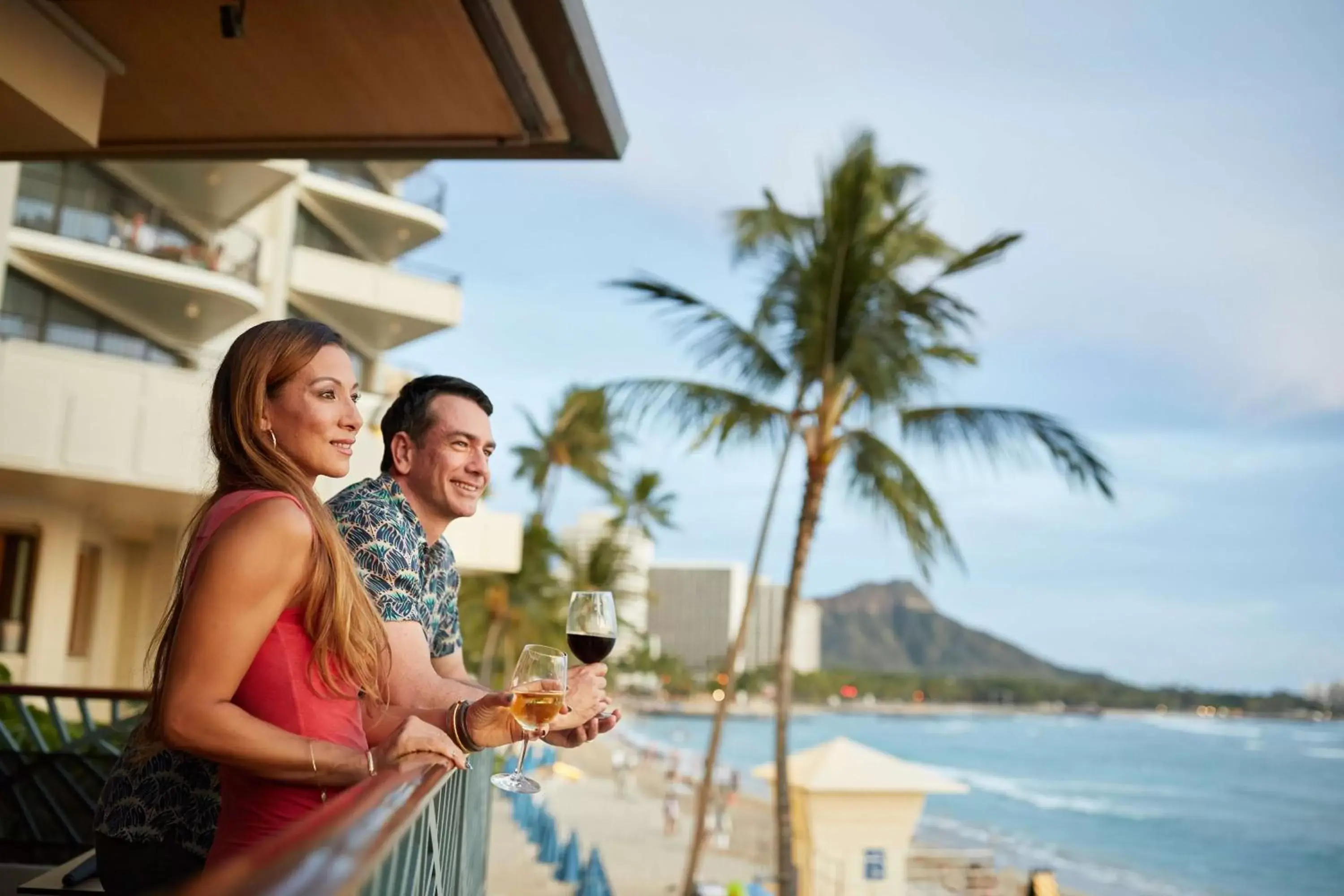 Lounge or bar in OUTRIGGER Waikiki Beach Resort