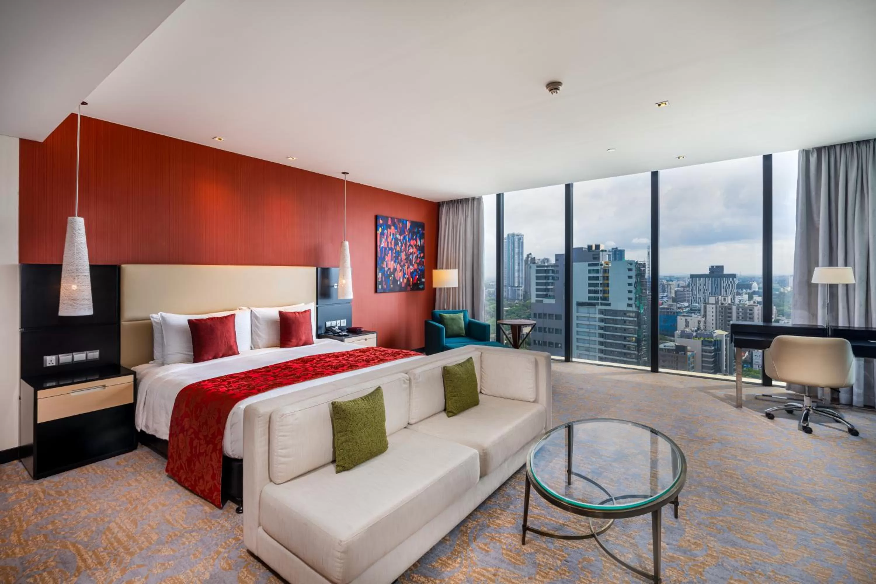 Seating area, Bed in Mövenpick Hotel Colombo