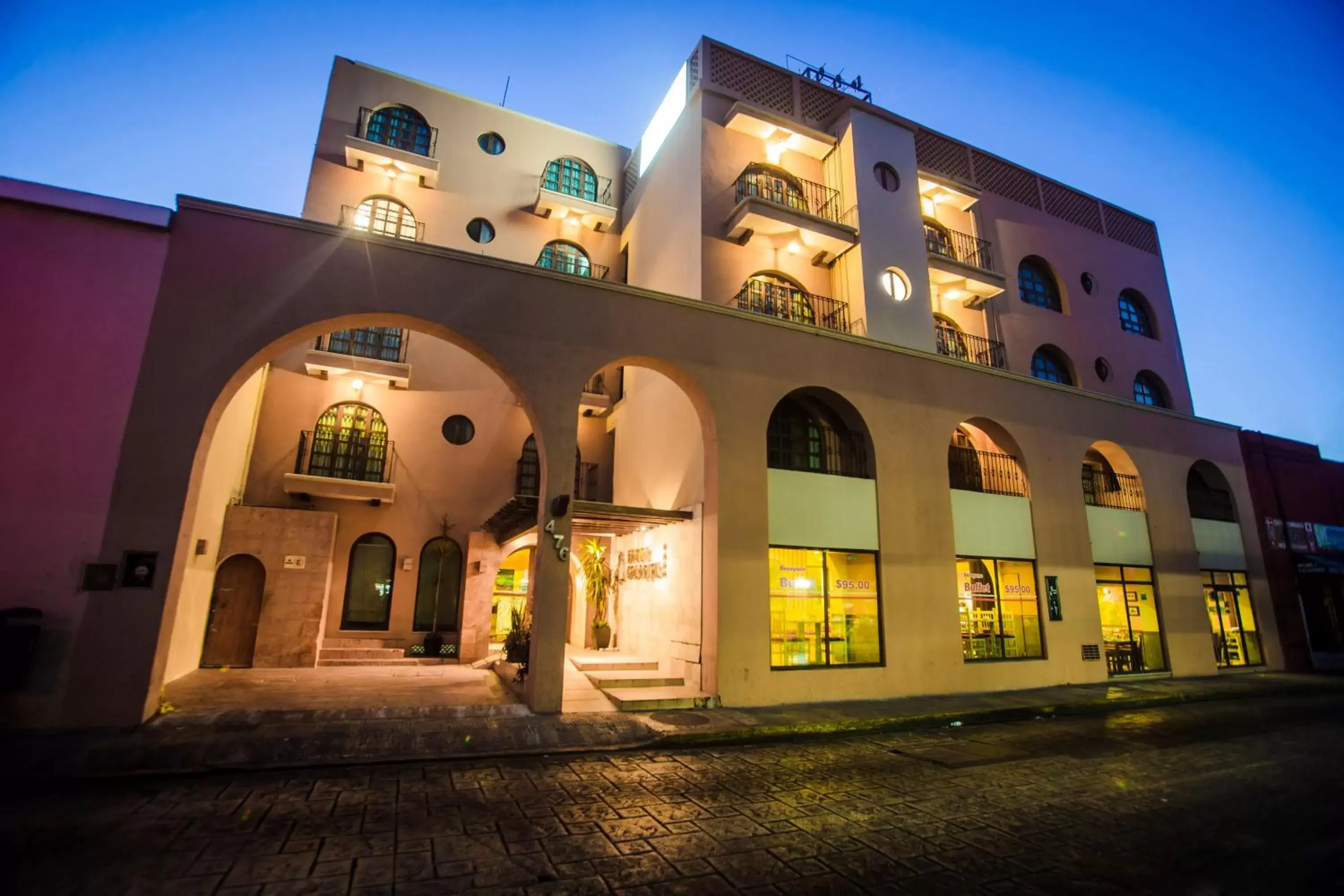 Facade/entrance, Property Building in Hotel Colonial de Merida