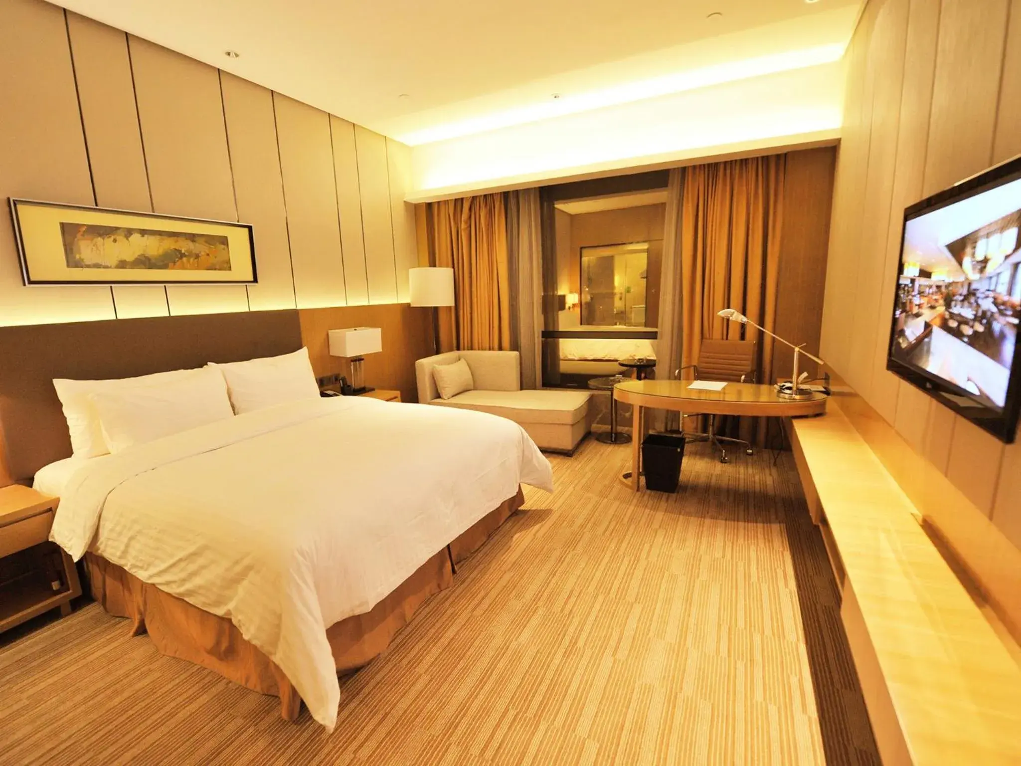 TV and multimedia, Bed in Wyndham Xuzhou East Hotel