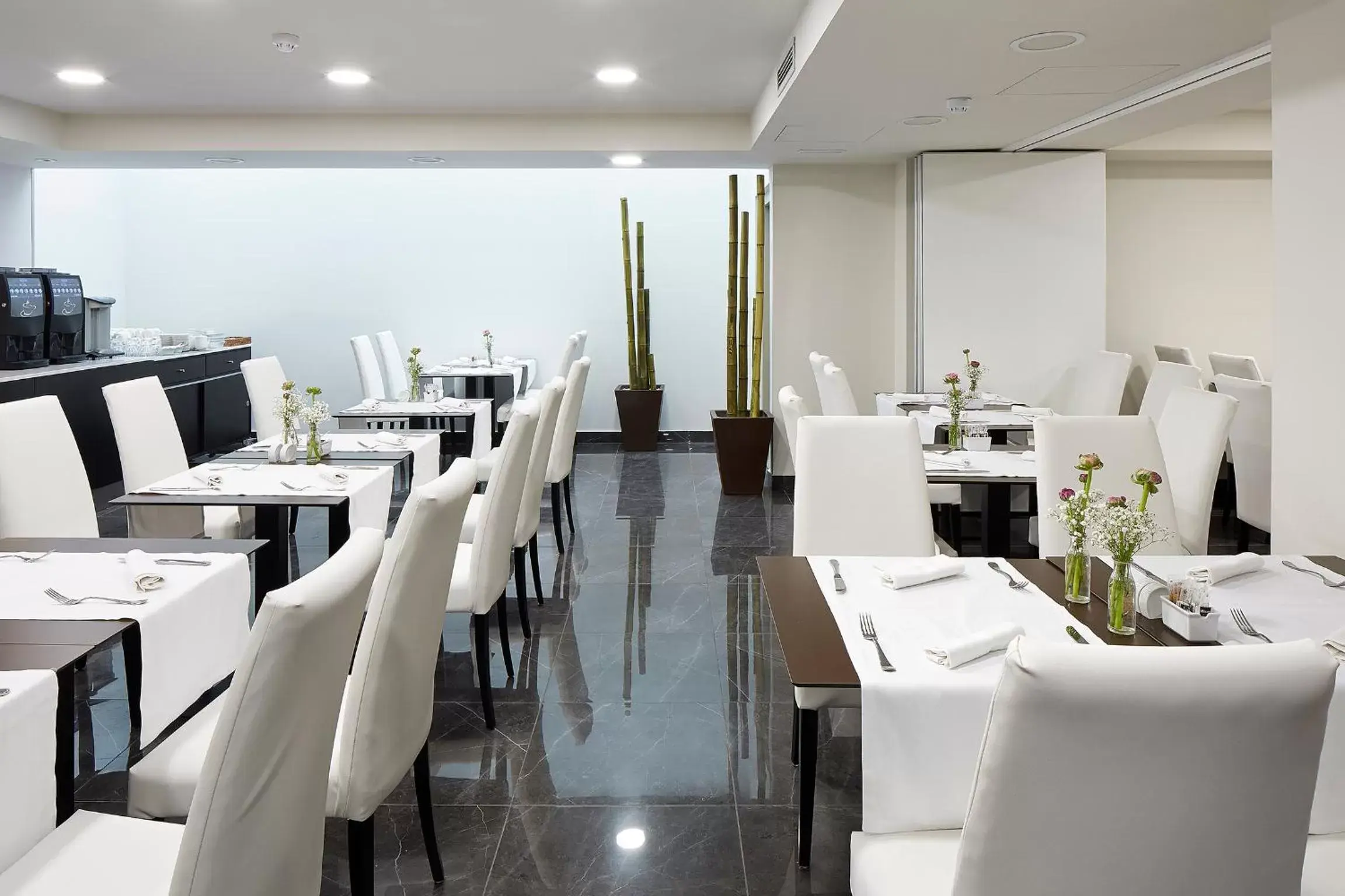Restaurant/Places to Eat in Bcn Urbaness Hotels Gran Rosellon