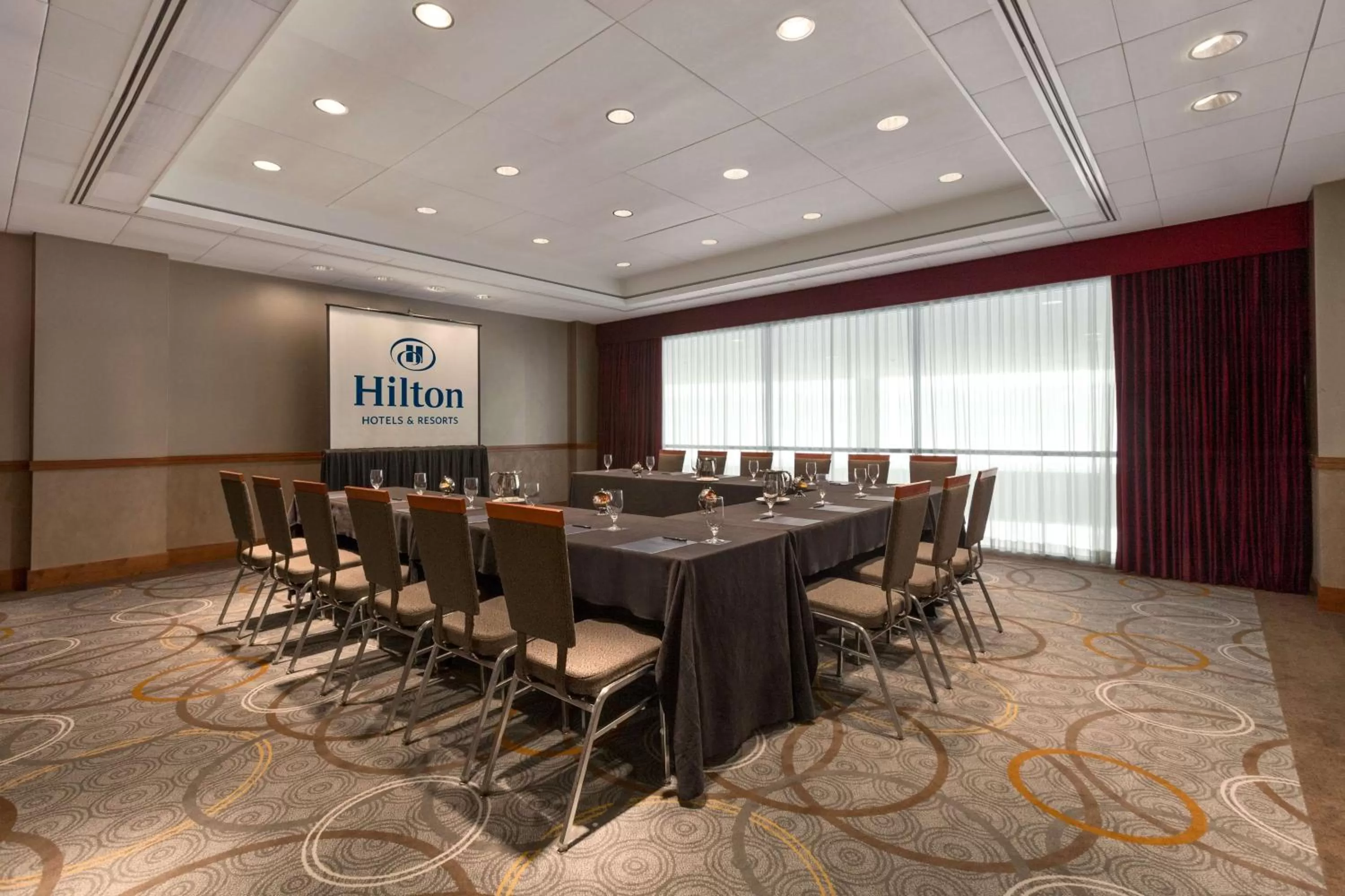 Meeting/conference room in Hilton Baltimore BWI Airport