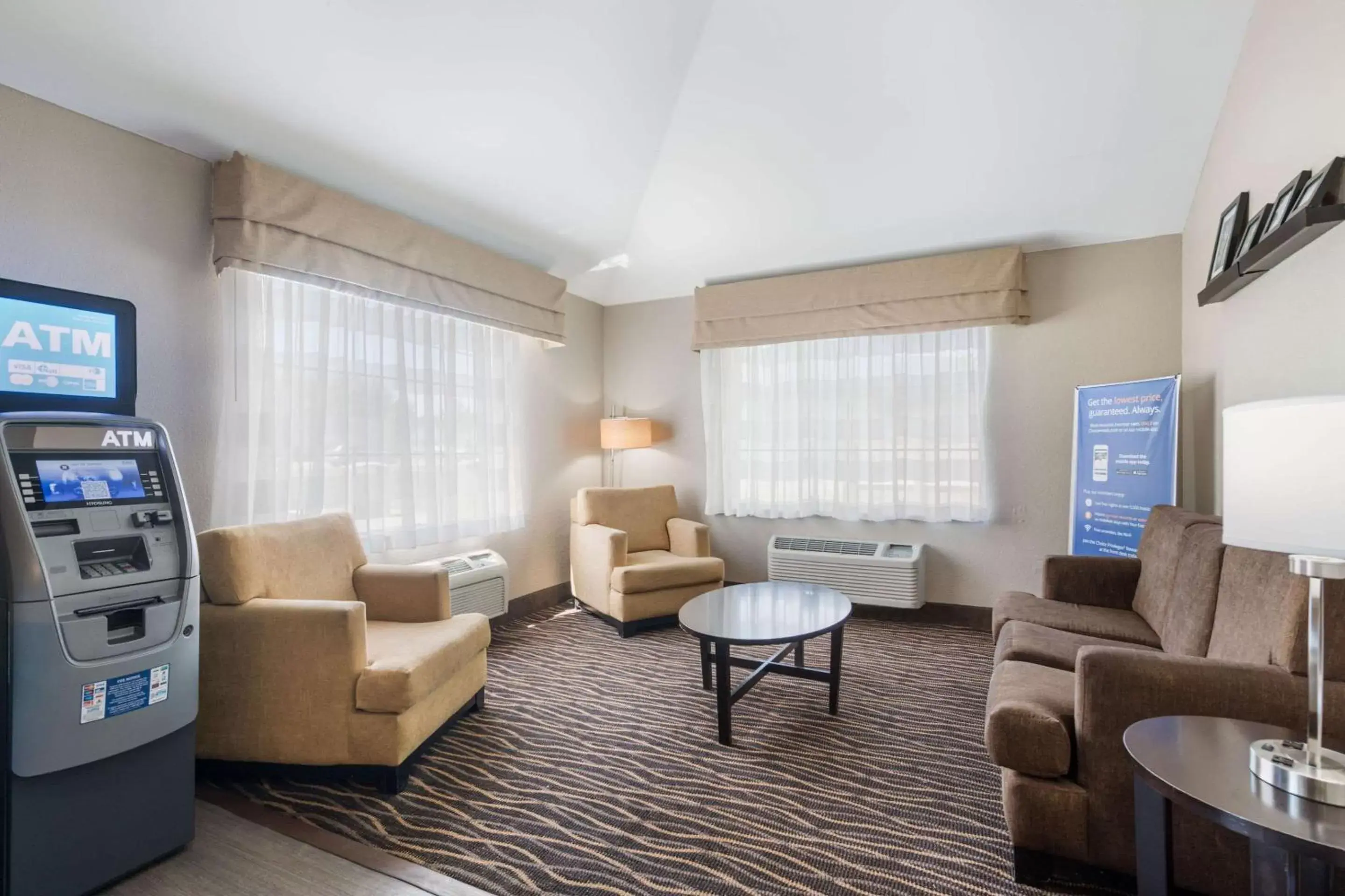 Lobby or reception, Seating Area in Sleep Inn & Suites Chesapeake - Portsmouth