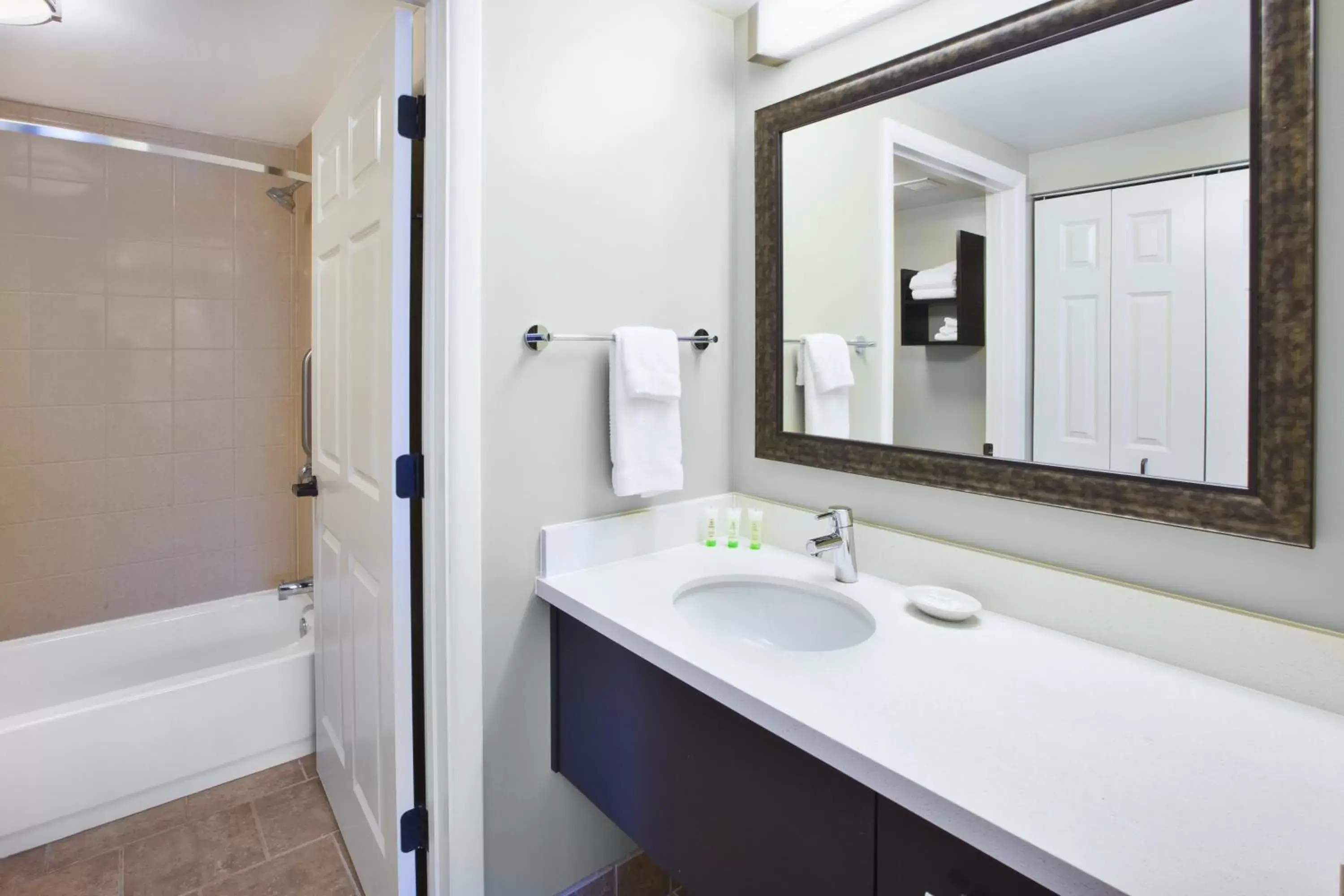 Bathroom in Staybridge Suites Cleveland Mayfield Heights Beachwood, an IHG Hotel