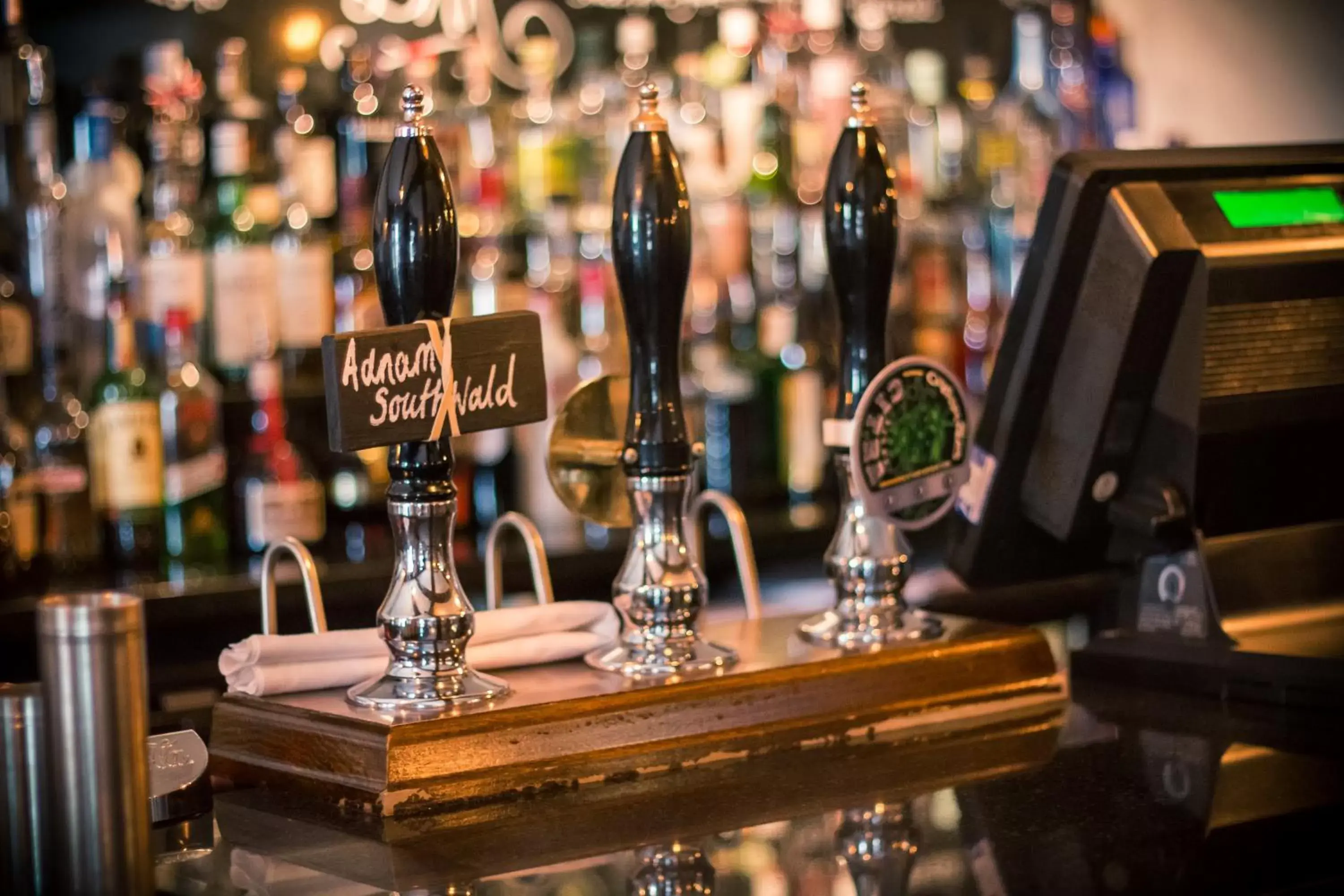 Lounge or bar in The Saracens Head Hotel