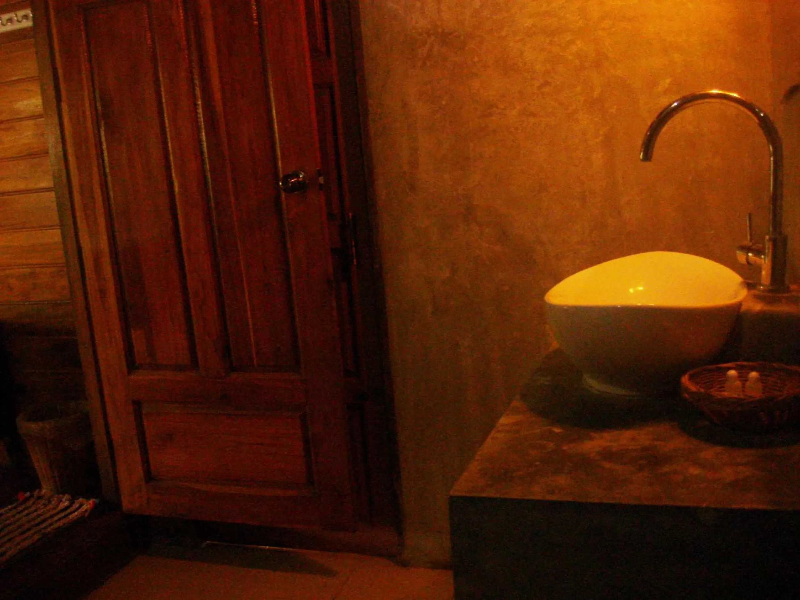 Bathroom in Cozy Garden Resort