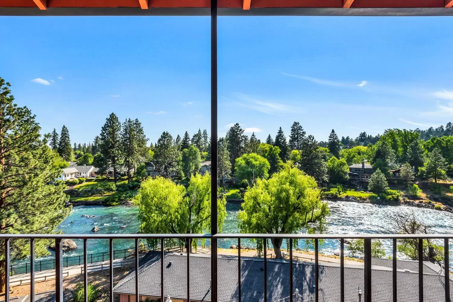 Balcony/Terrace in Bend Riverside Condos