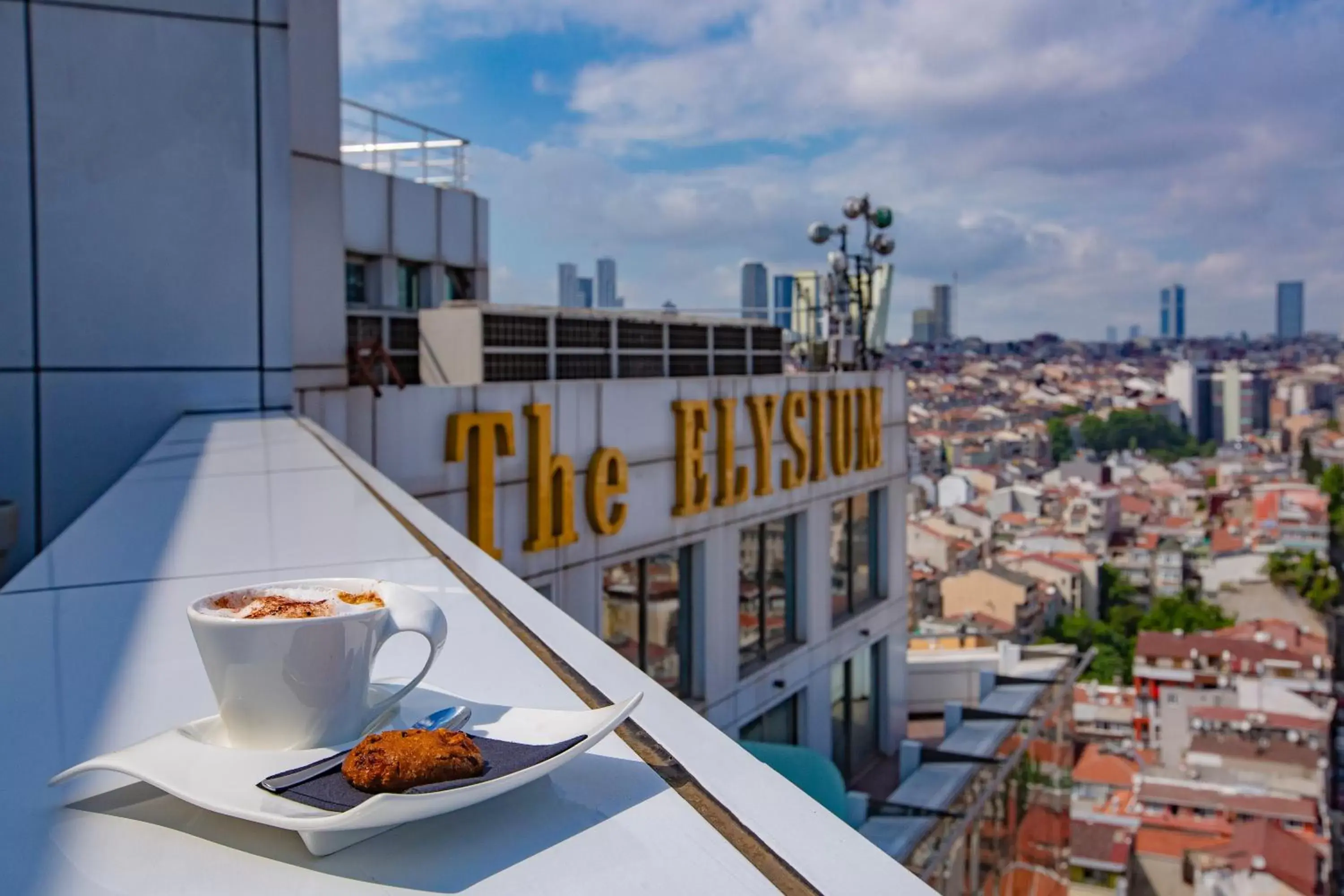 Balcony/Terrace in The Elysium Taksim