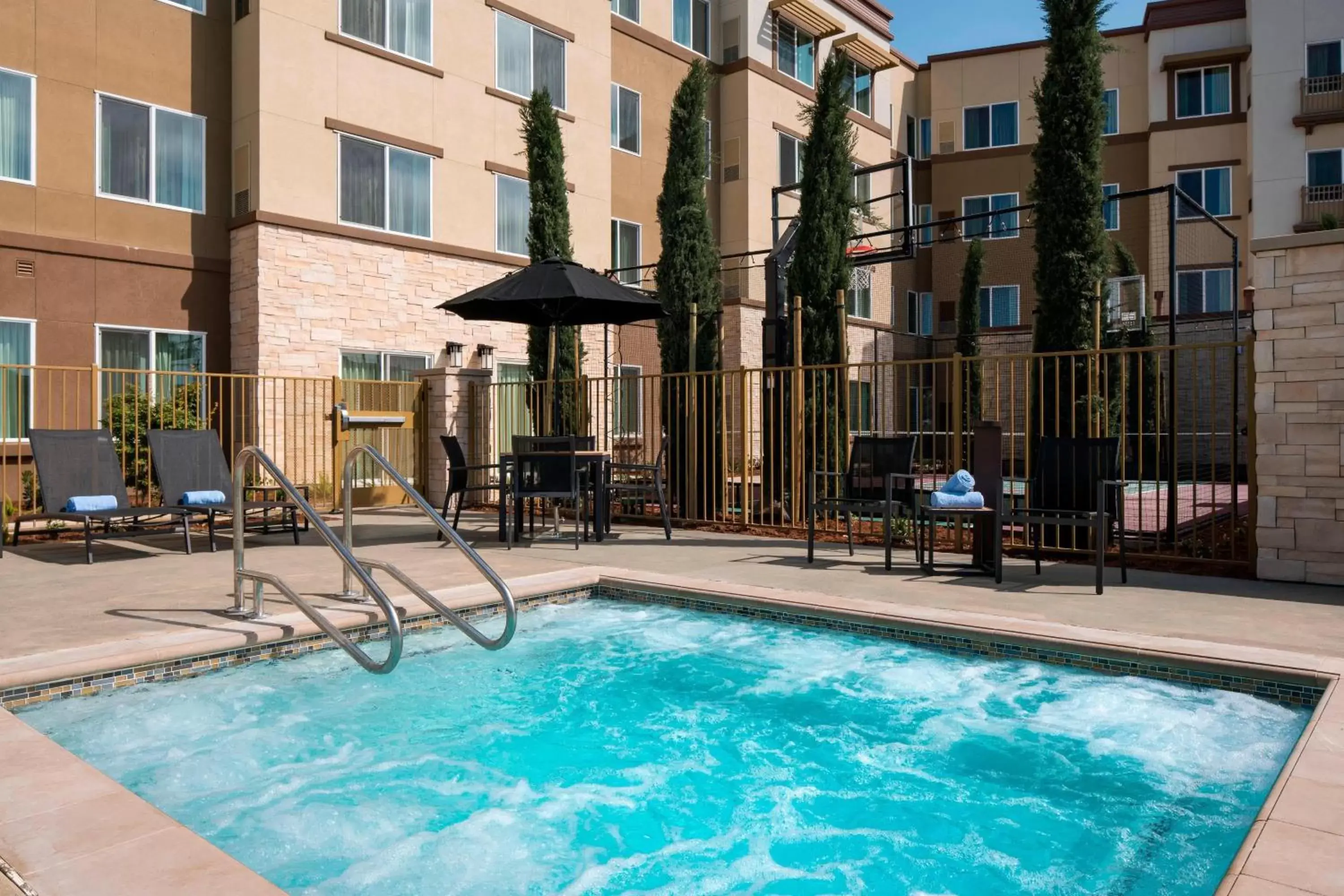 Swimming Pool in Residence Inn by Marriott Redwood City San Carlos