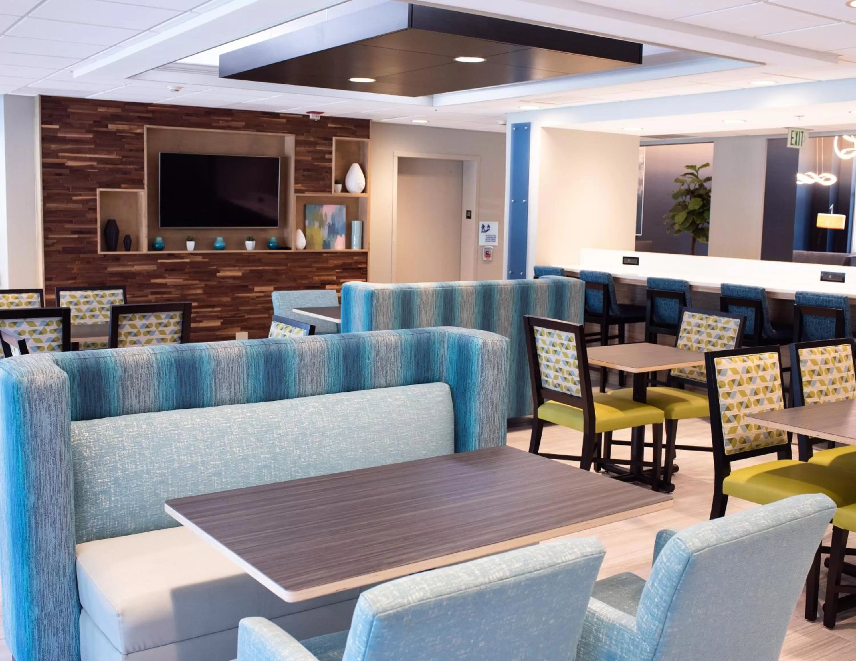 Breakfast in Holiday Inn Express Hotel & Suites Conover - Hickory Area by IHG