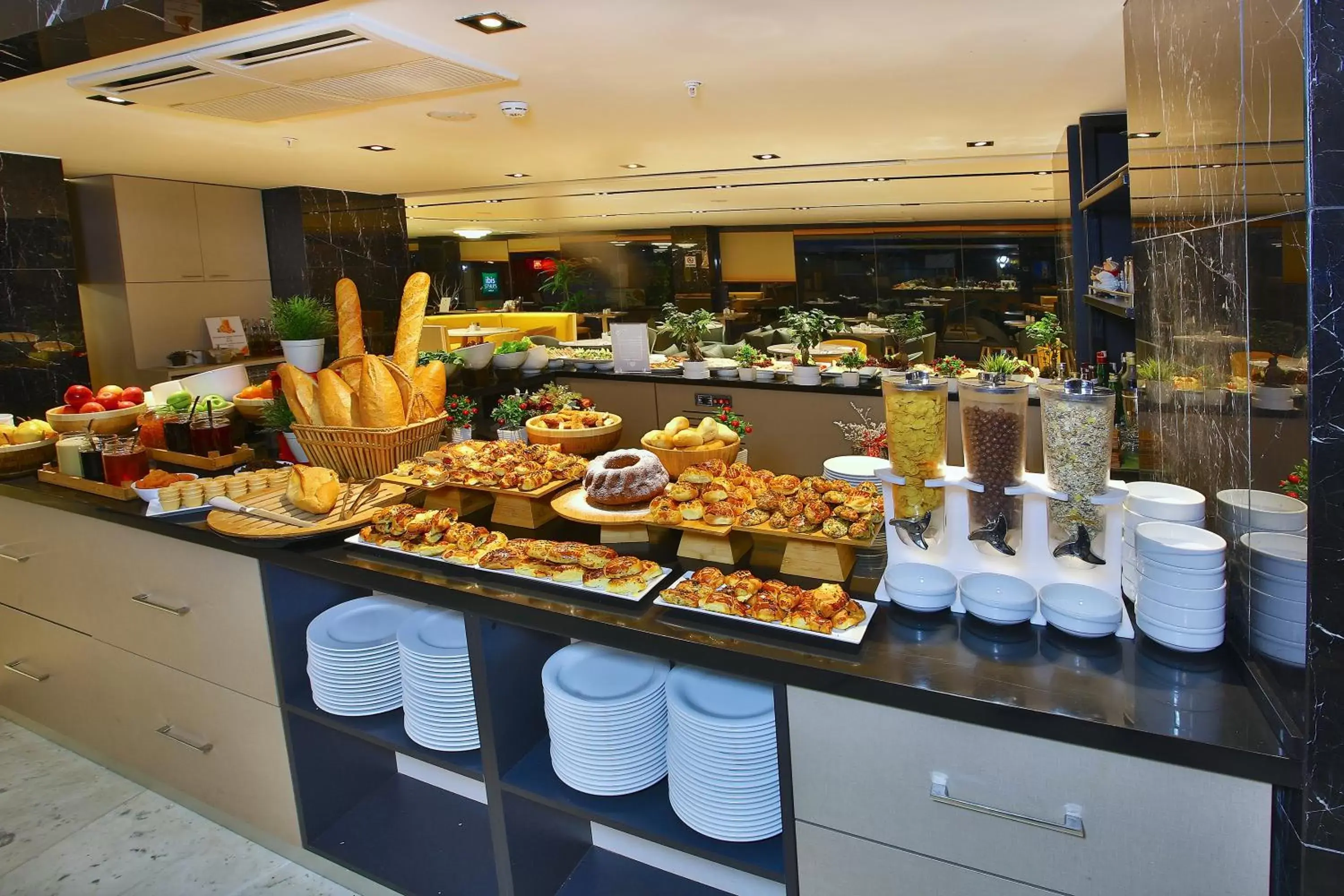 Food and drinks in ibis Styles Istanbul Bomonti