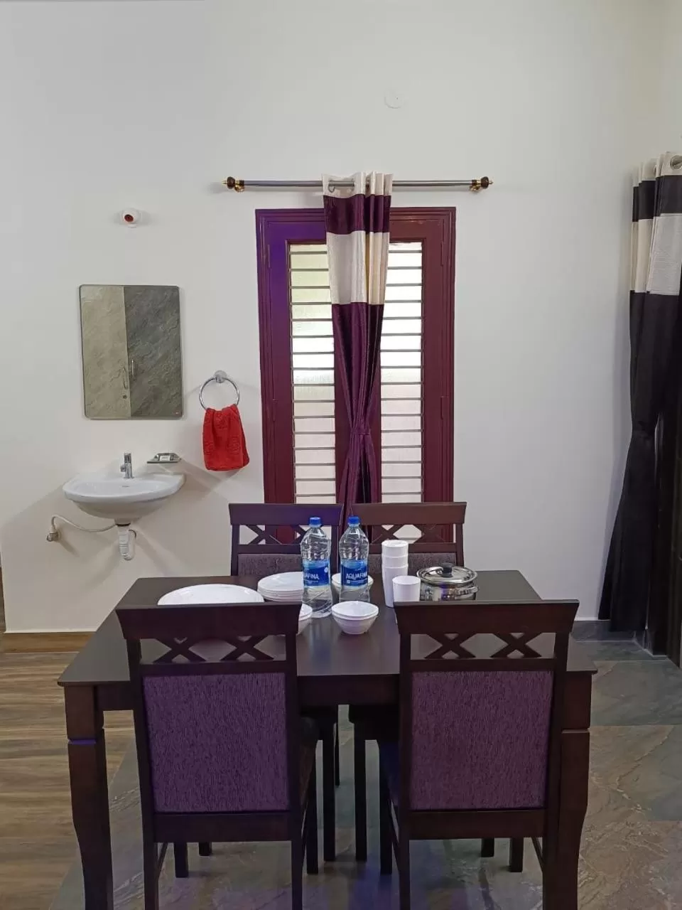 Dining Area in Doctor's Homestay