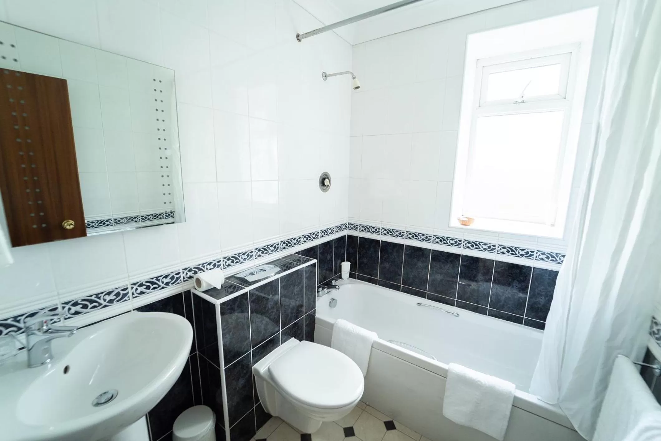 Bathroom in Littlebury Hotel