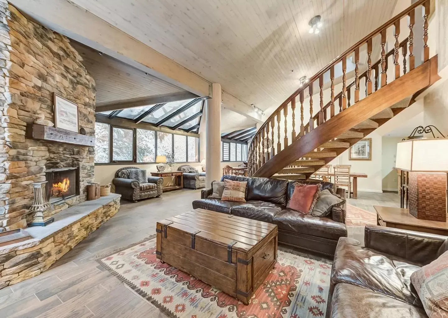 Living room in Silver King by All Seasons Resort Lodging Living room in Silver King by All Seasons Resort Lodging