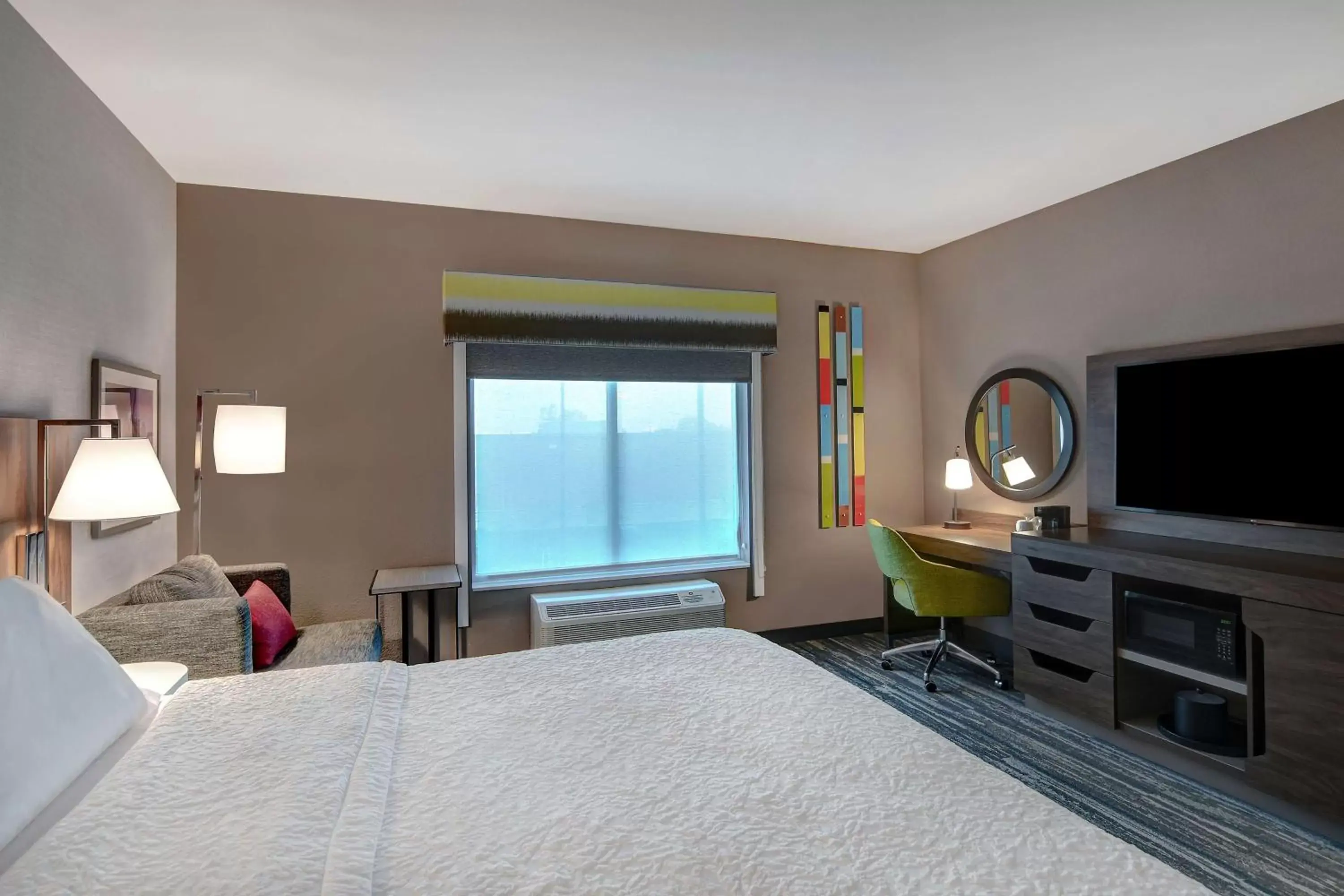 King Room - Hearing Access/Non-Smoking in Hampton Inn & Suites Canal Winchester Columbus King Room - Hearing Access/Non-Smoking in Hampton Inn & Suites Canal Winchester Columbus