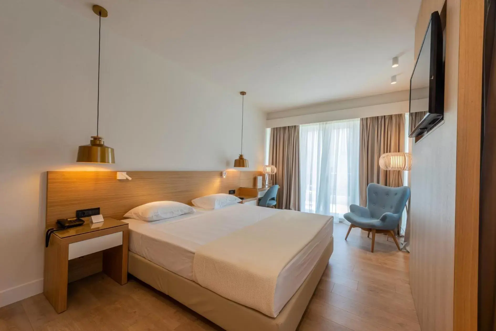 Family Room with Bathroom in Pharae Palace Family Room with Bathroom in Pharae Palace