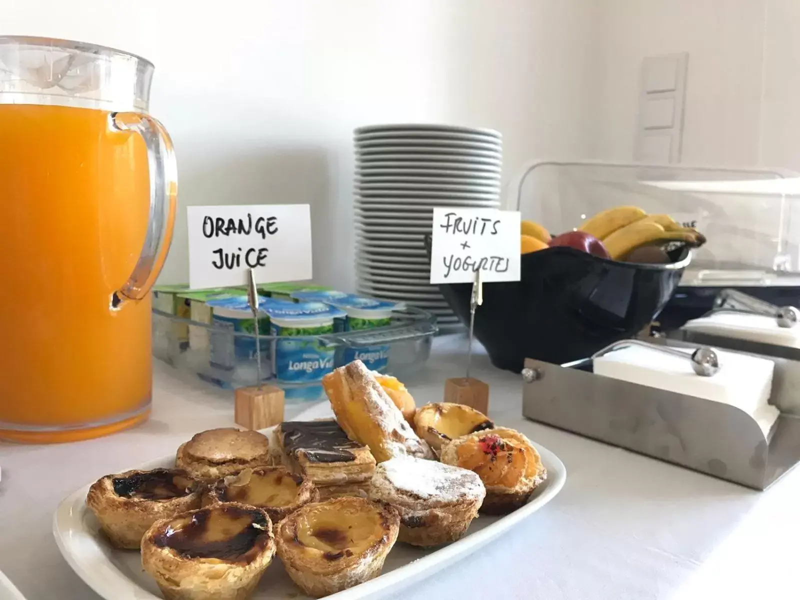 Continental breakfast in HILLTOP OASIS Lisboa Oeiras