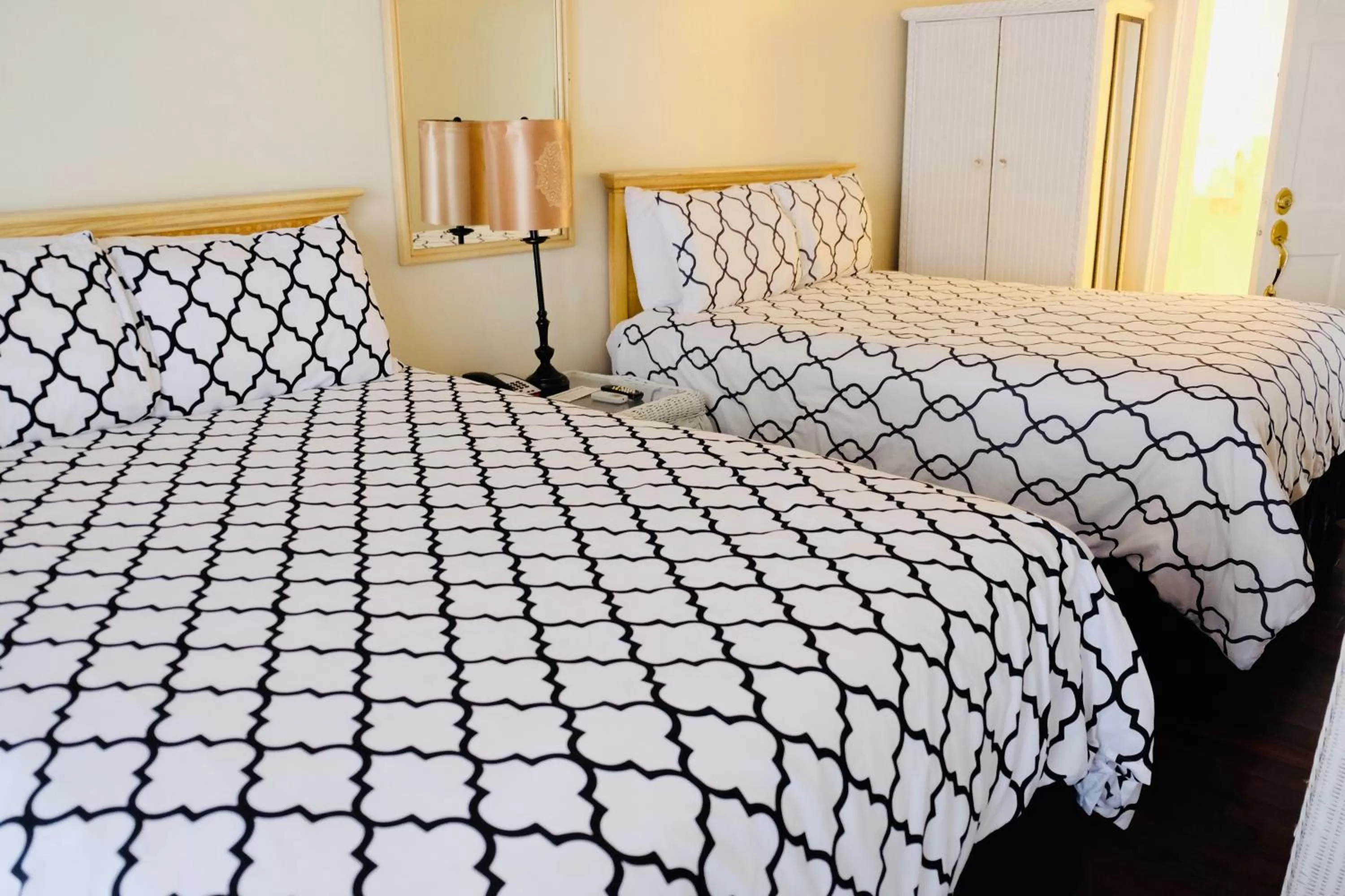 Photo of the whole room, Bed in The Casablanca Hotel