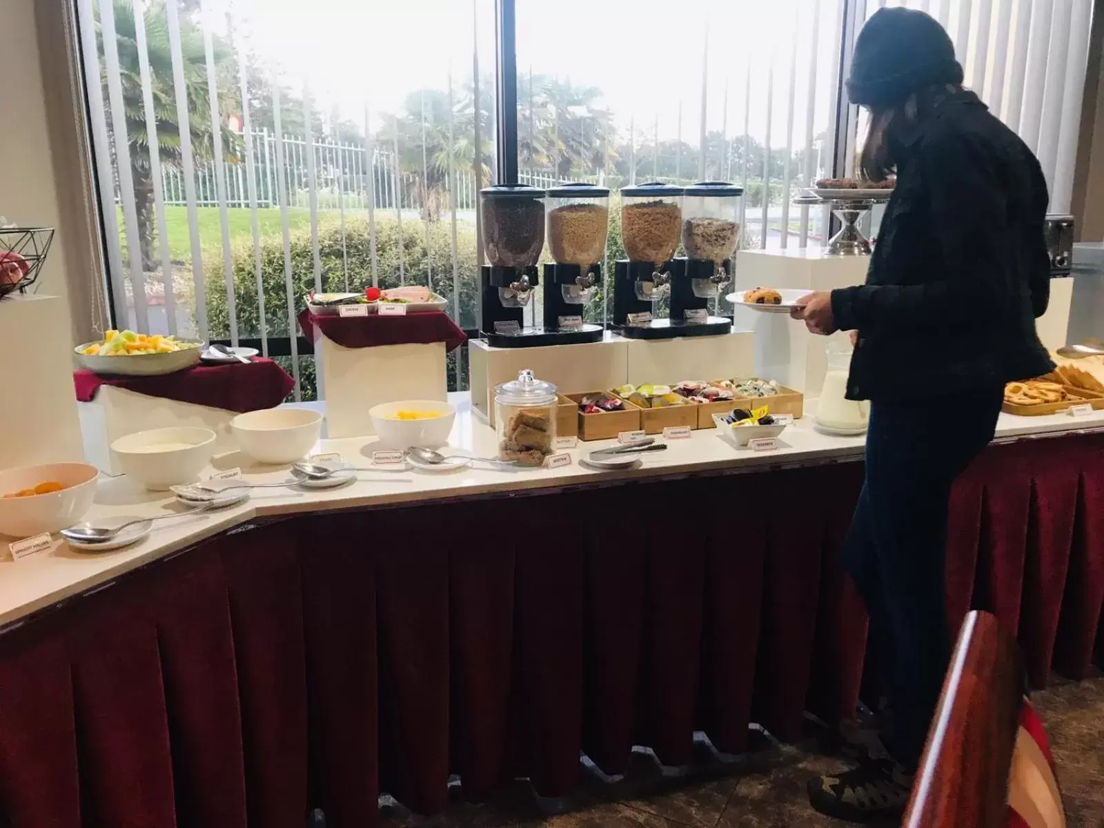 Breakfast in Auckland Airport Kiwi Hotel Breakfast in Auckland Airport Kiwi Hotel