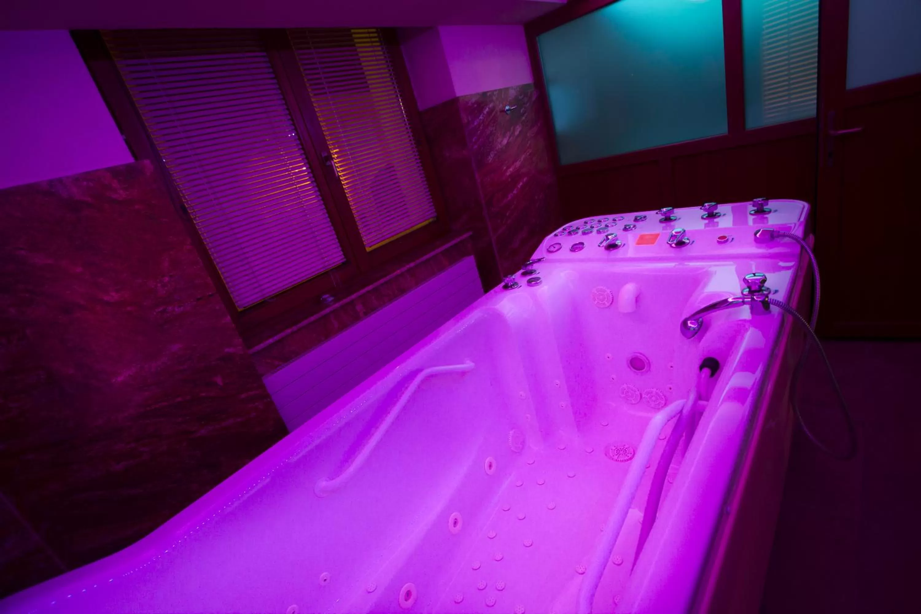 Spa and wellness centre/facilities in Hotel Grand