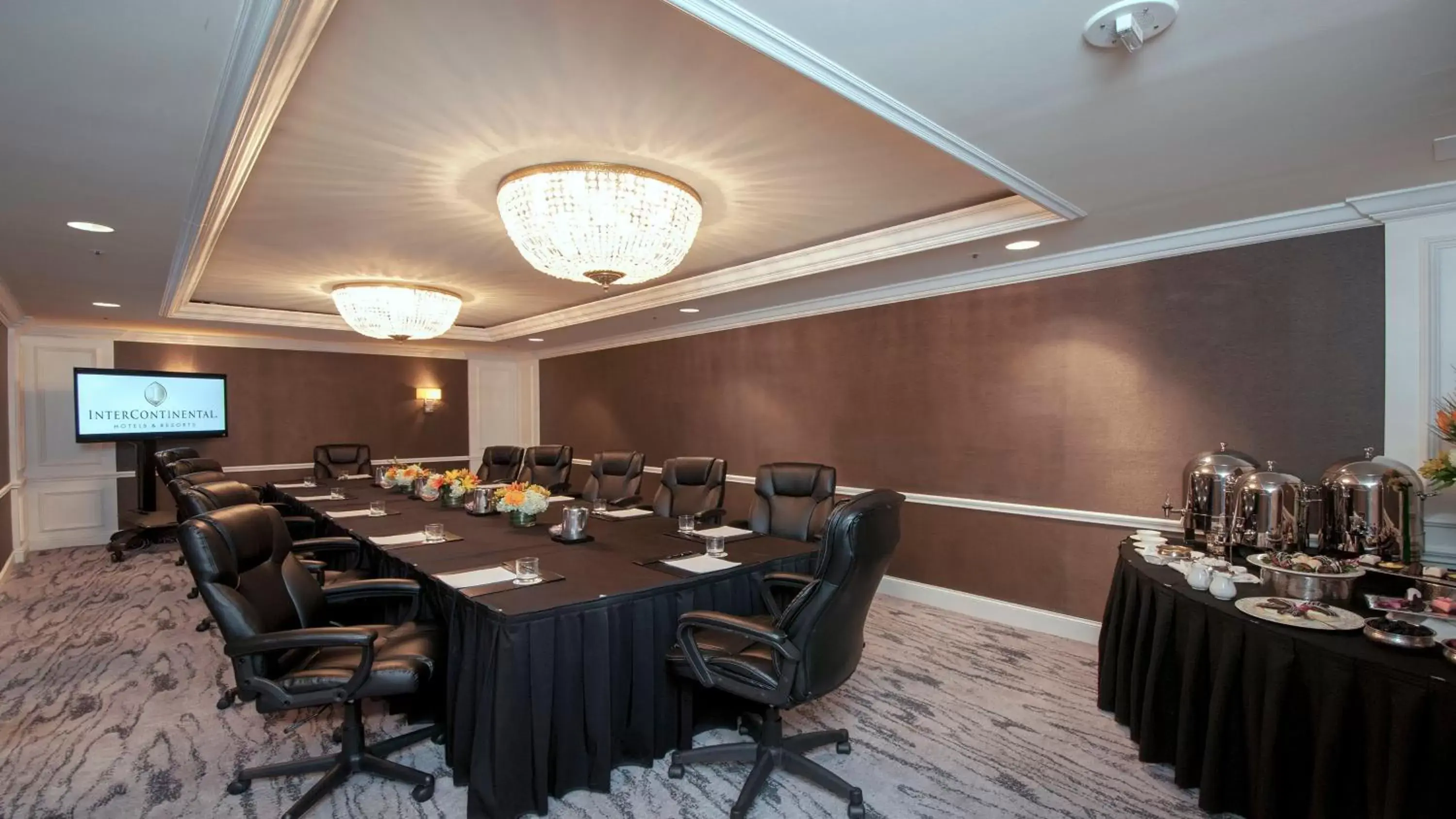 Meeting/conference room in InterContinental Kansas City at the Plaza, an IHG Hotel