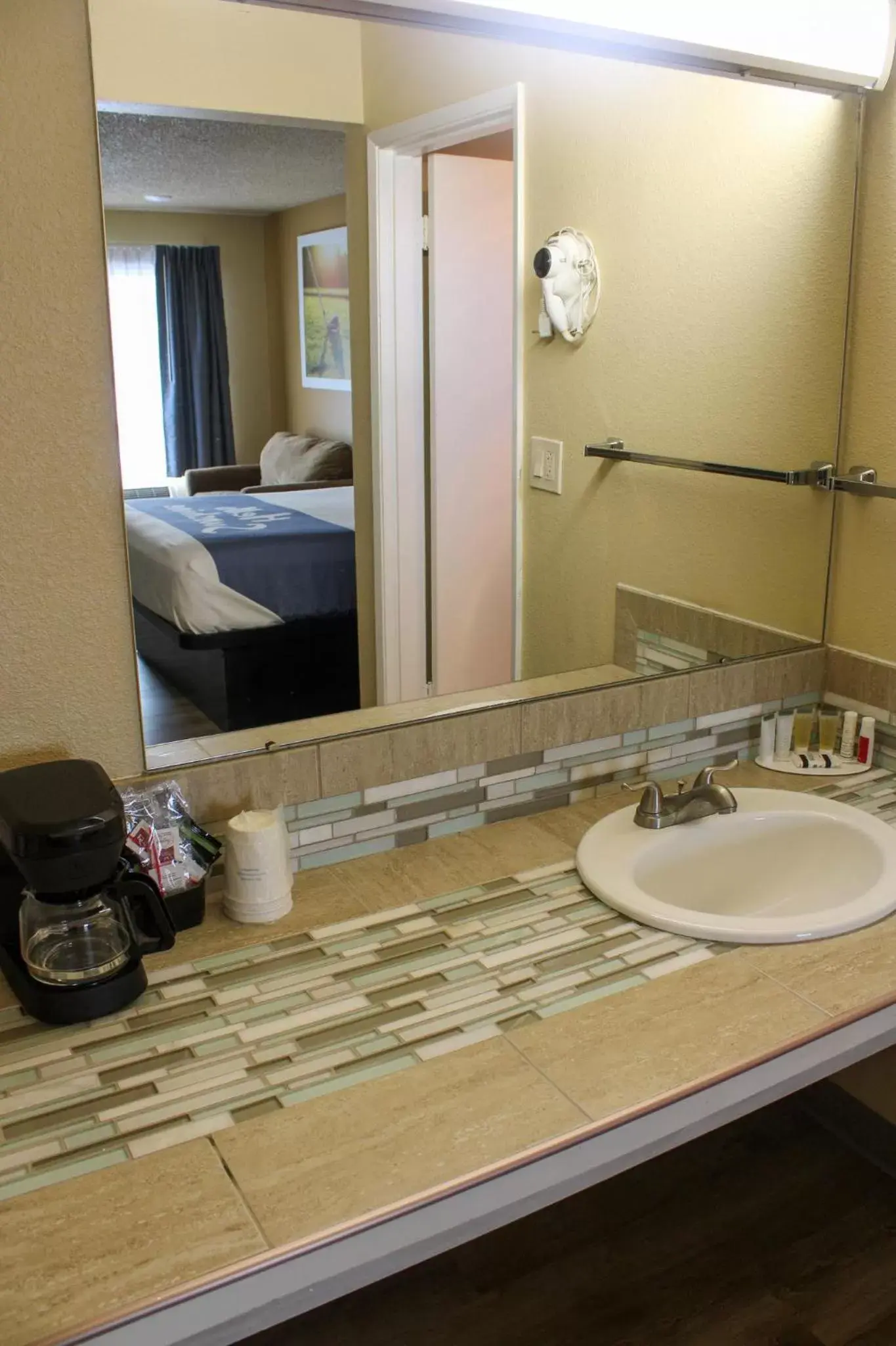 Bathroom in Days Inn by Wyndham Bend