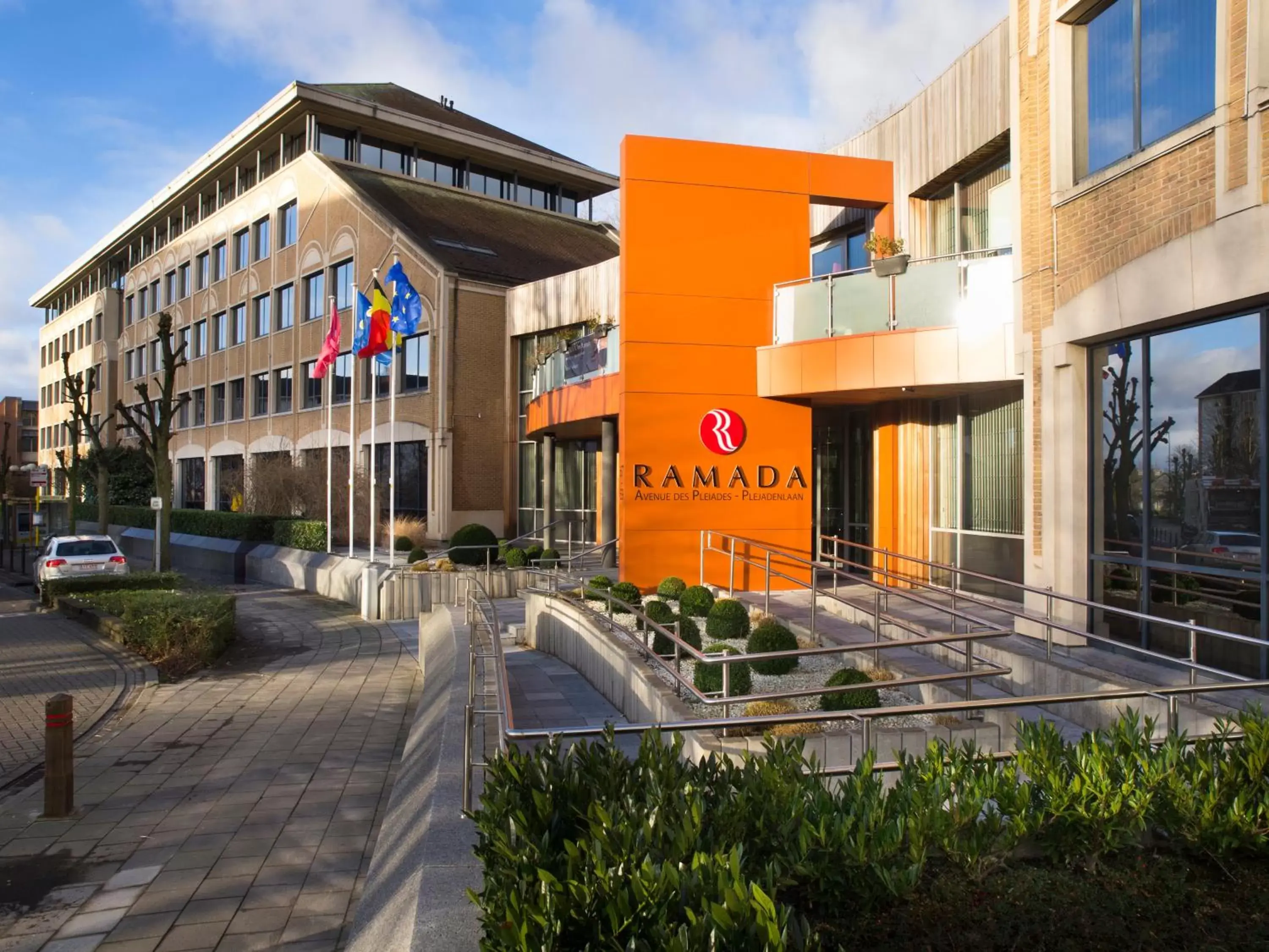 Facade/entrance in Hotel Ramada Brussels Woluwe