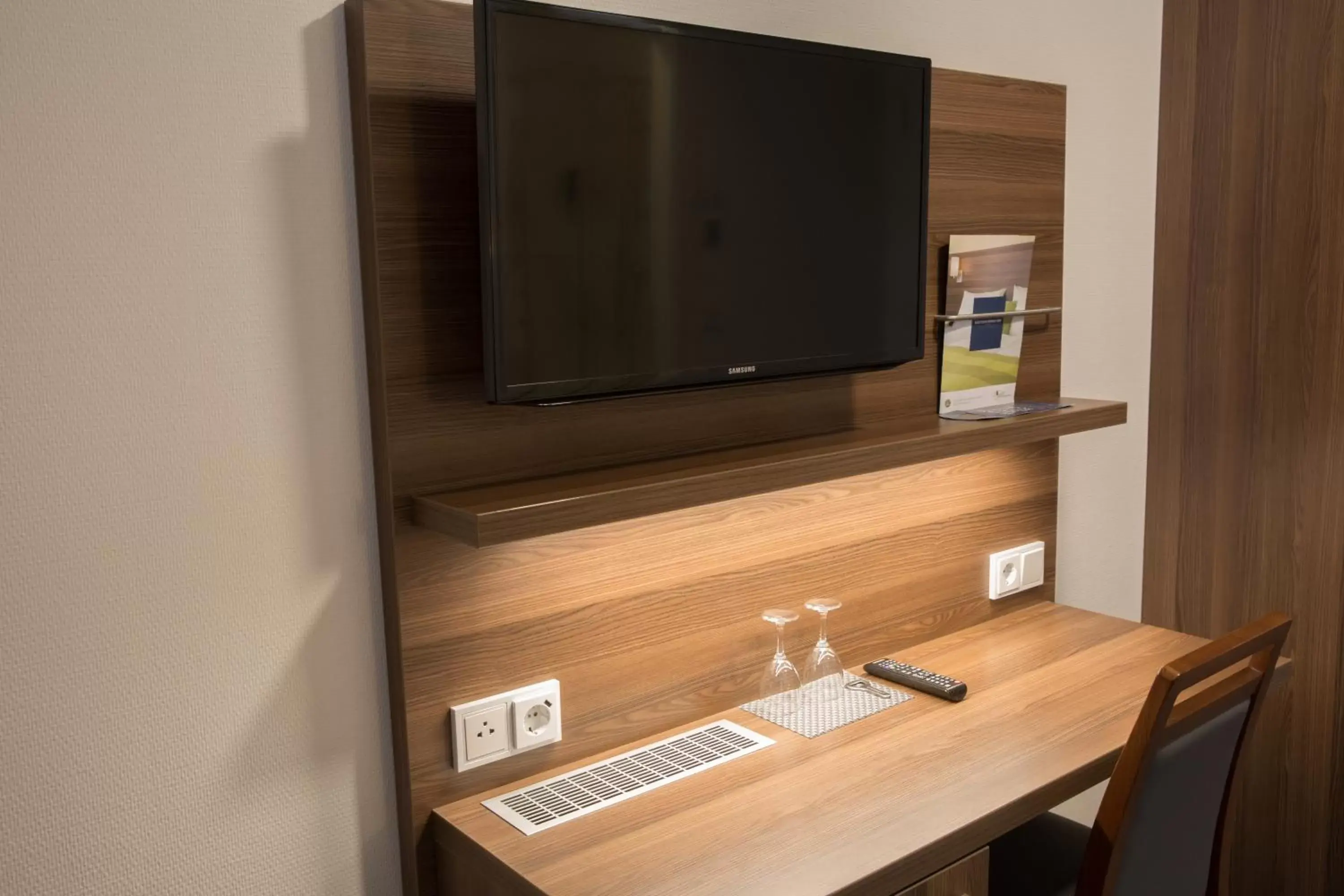 TV and multimedia, TV/Entertainment Center in Goethe Hotel Messe by Trip Inn
