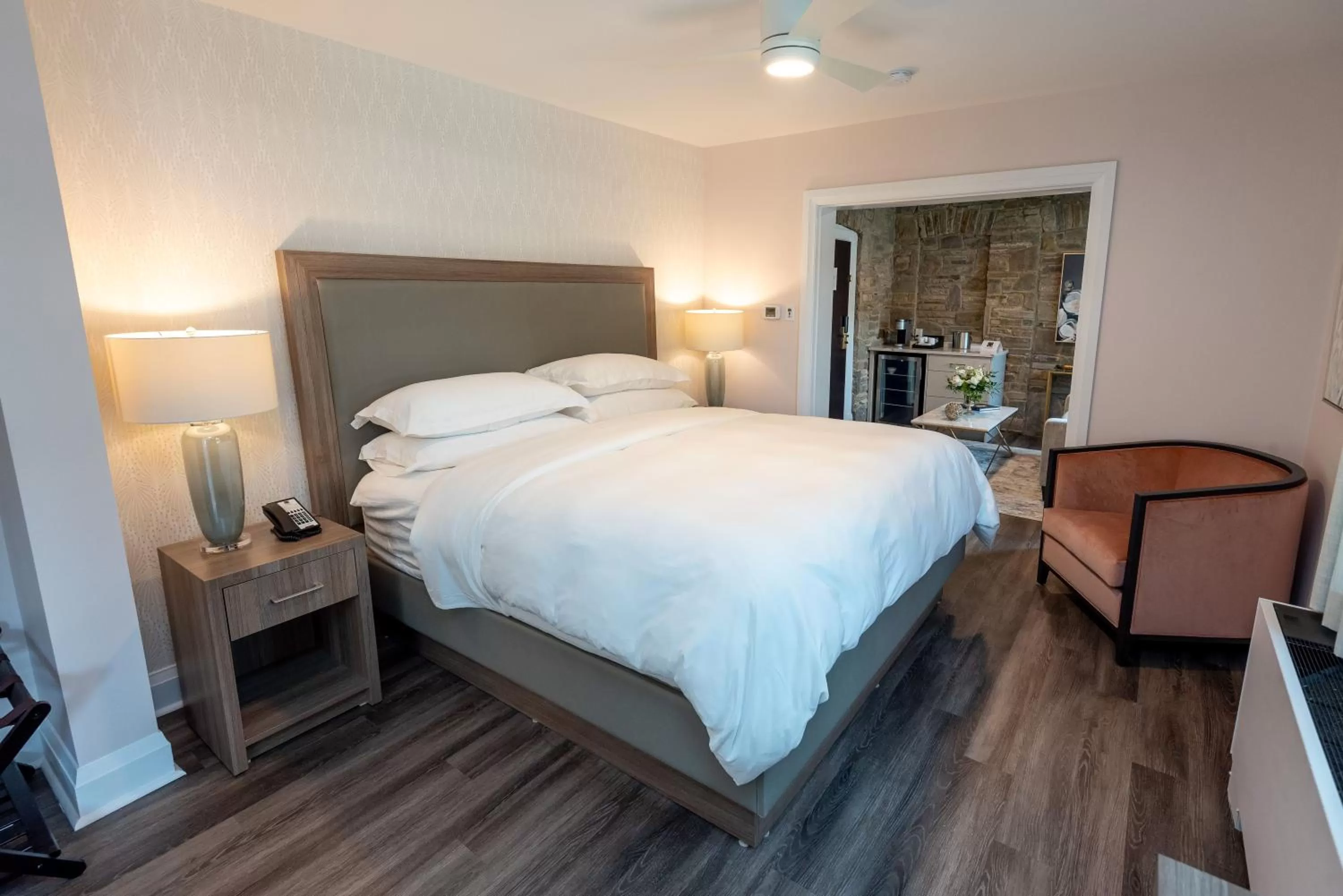 Bedroom, Bed in The Glenerin Inn