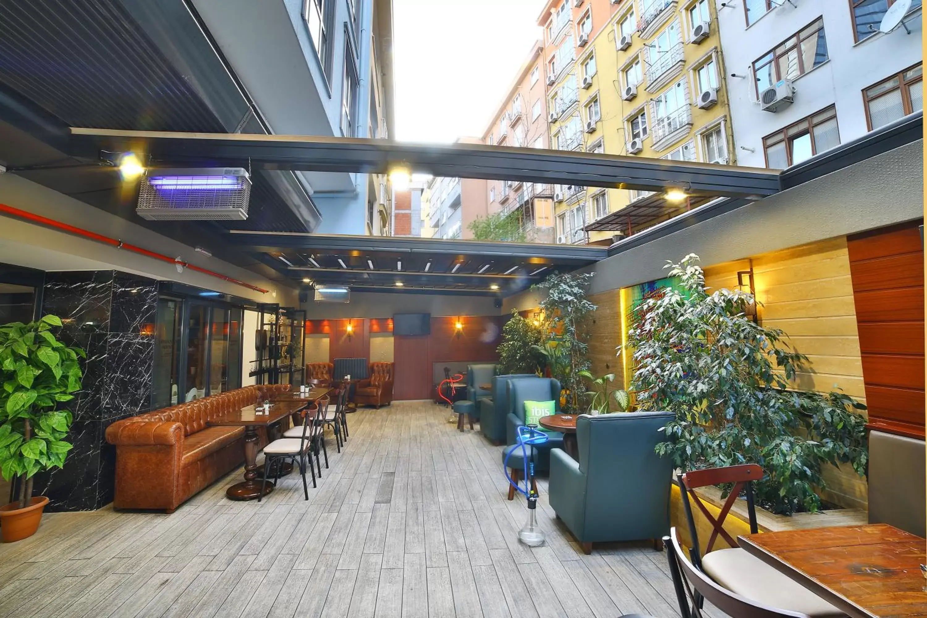 Balcony/Terrace, Restaurant/Places to Eat in ibis Styles Istanbul Bomonti