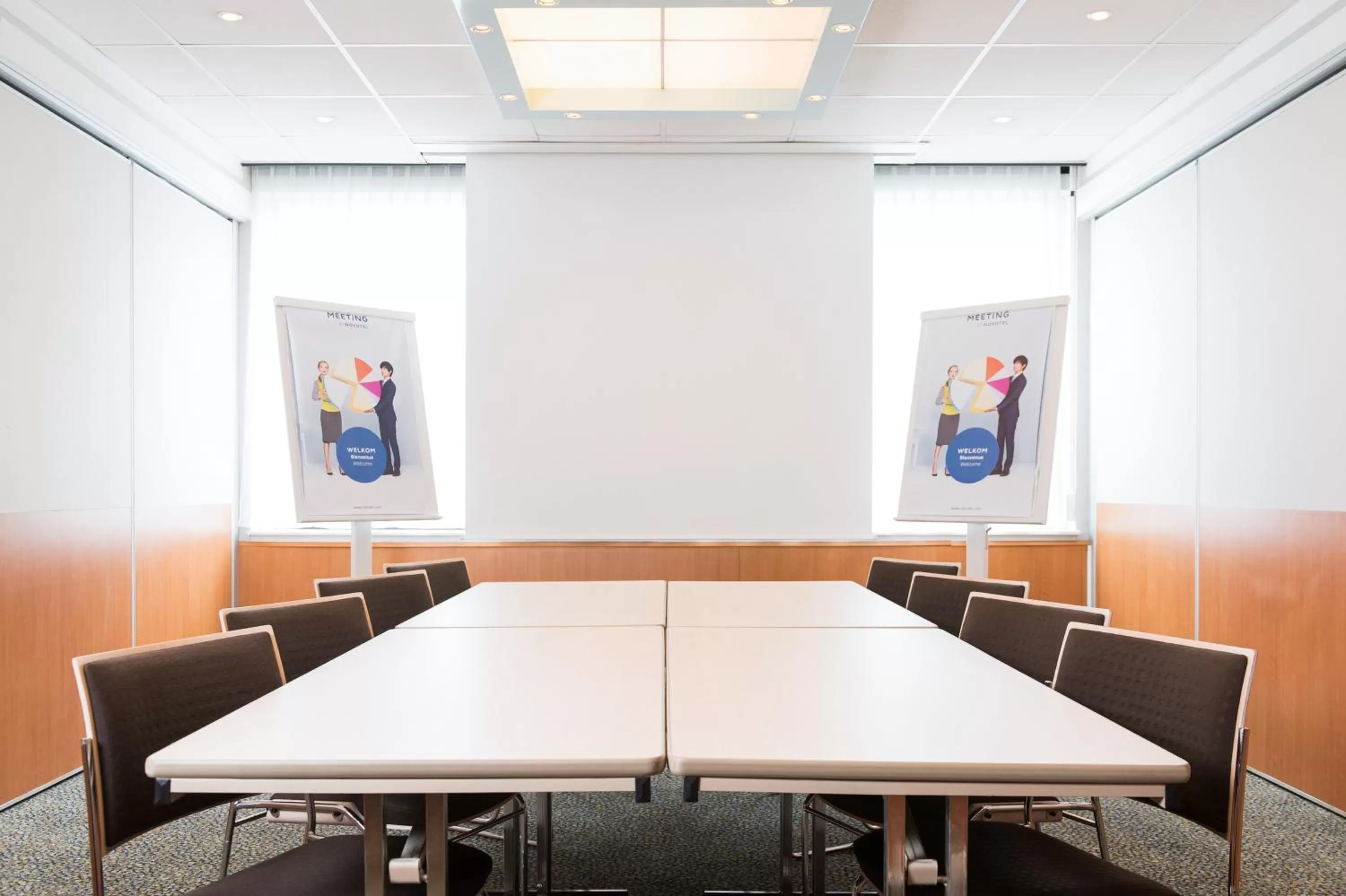 Meeting/conference room in Novotel Brussels Airport