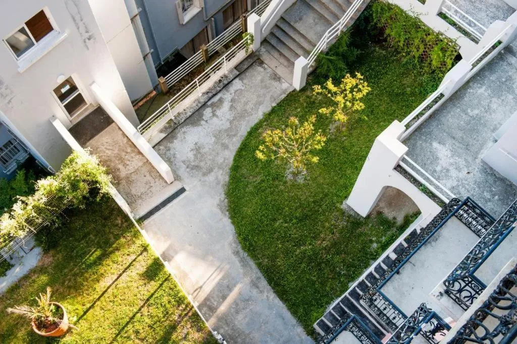 Garden view in Hôtel La Source