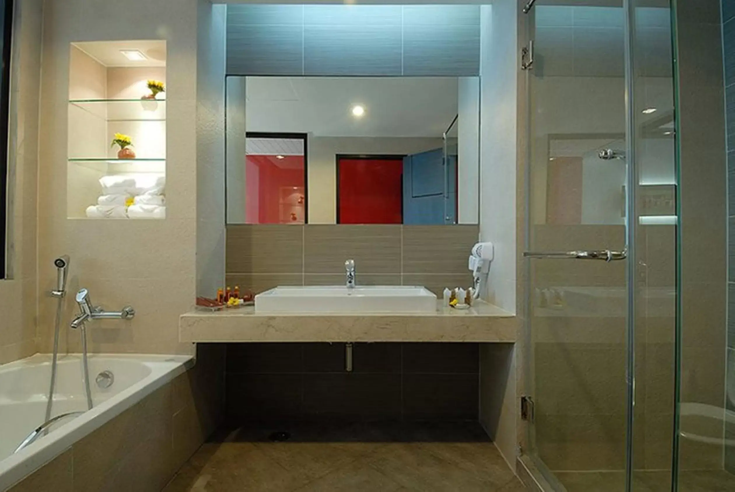 Shower, Bathroom in The Zign Hotel