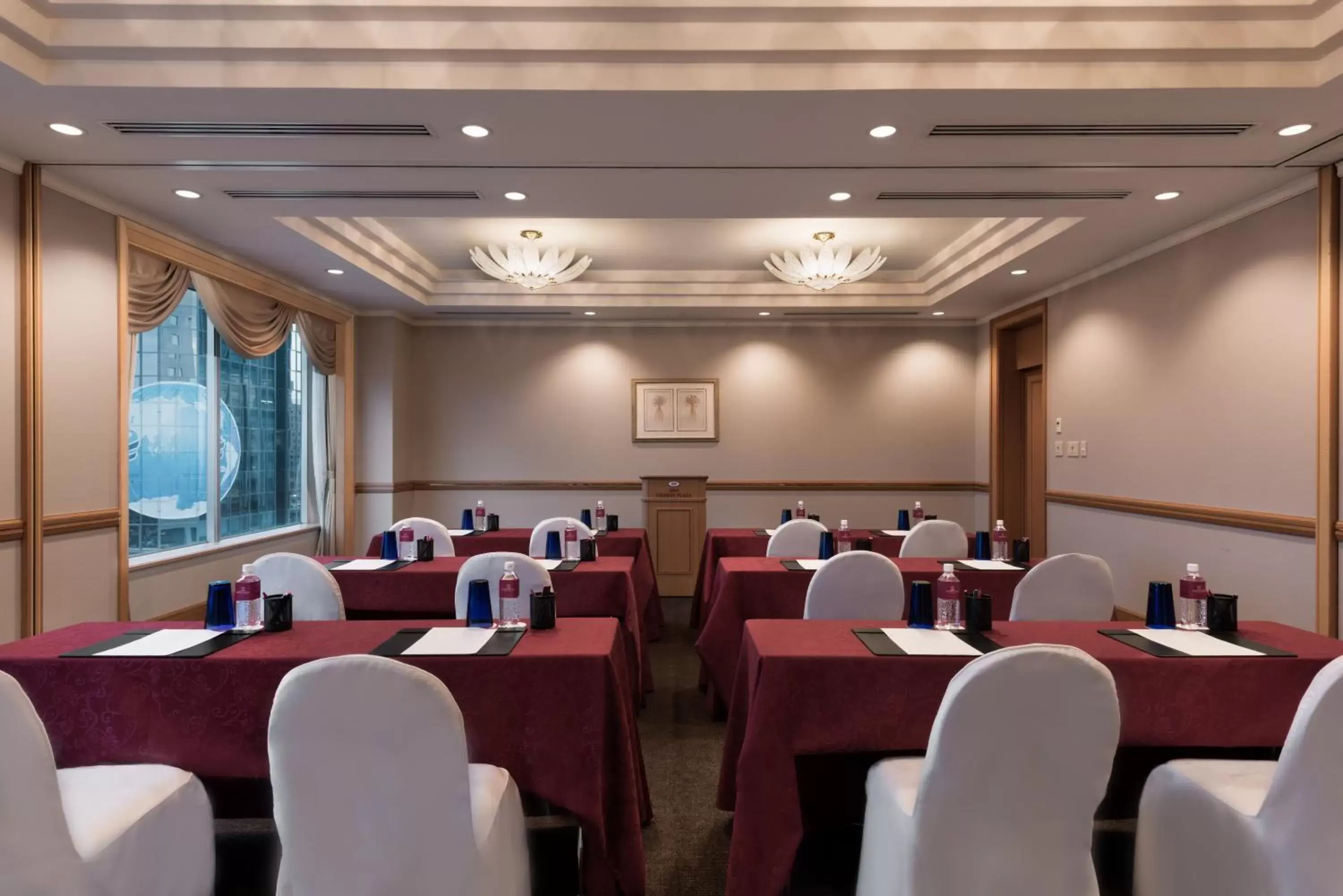 Meeting/conference room in ANA Crowne Plaza Toyama, an IHG Hotel
