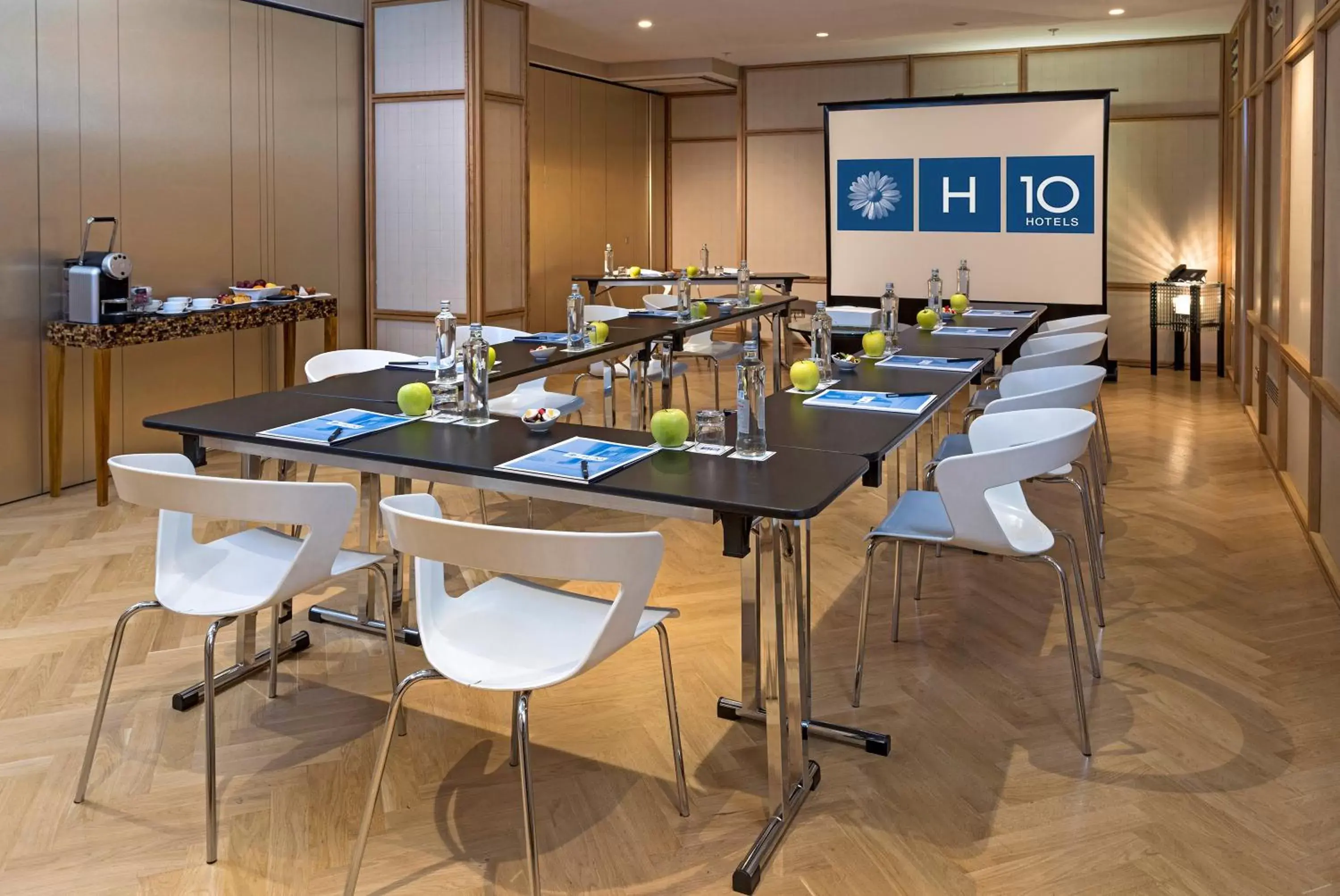 Meeting/conference room, Business Area/Conference Room in H10 Tribeca